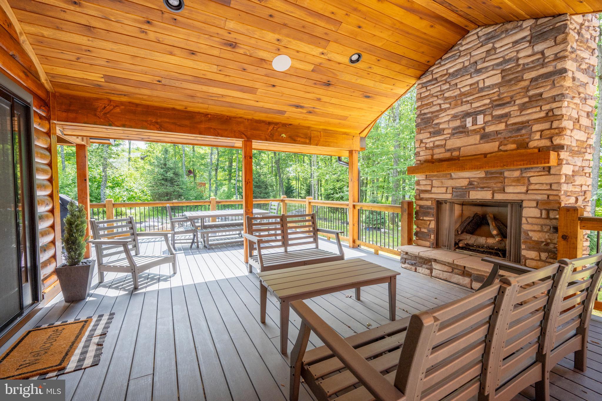 LODESTONE - Residential