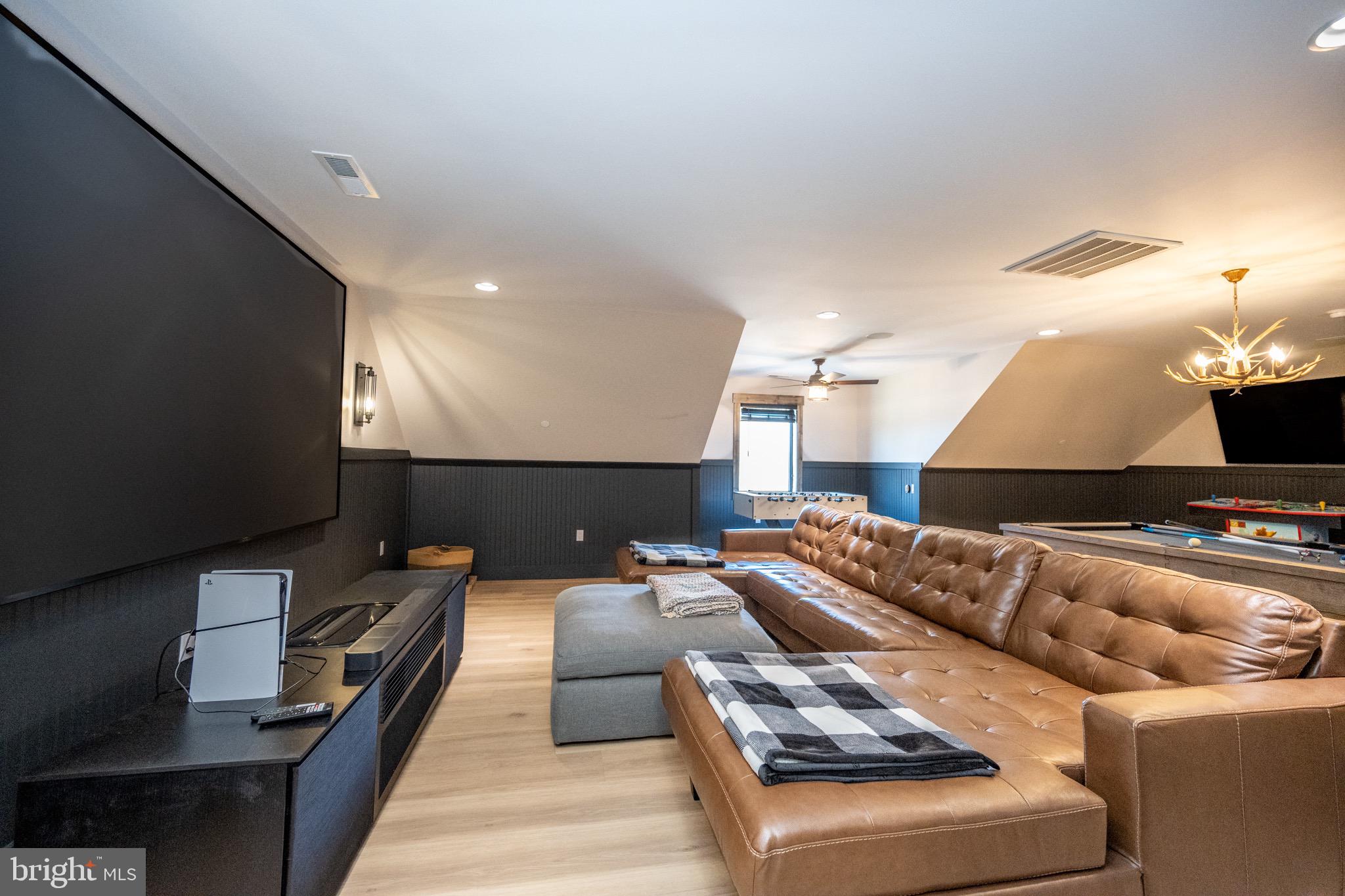 LODESTONE - Residential