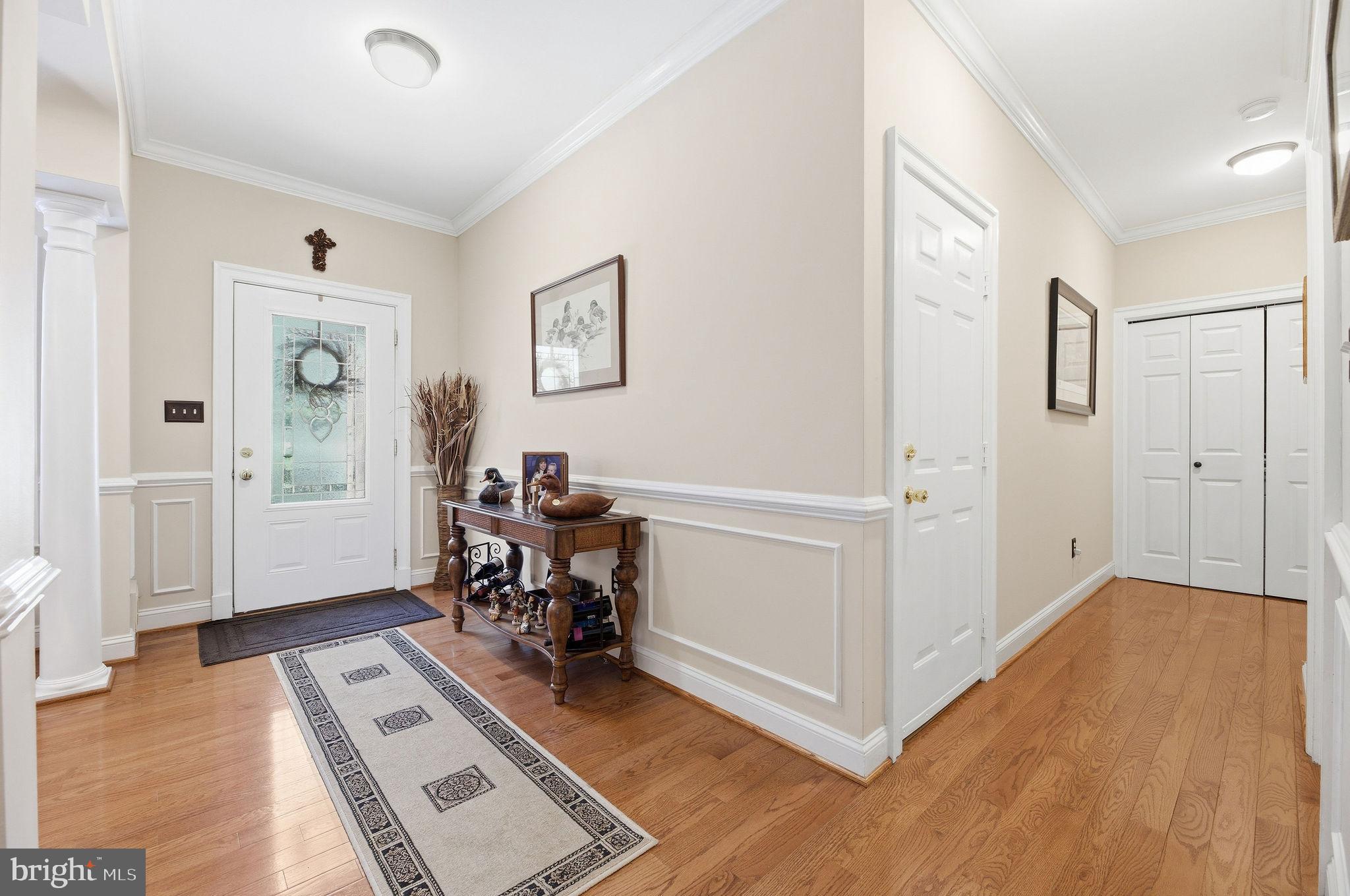 WHISPERING WOODS - Residential