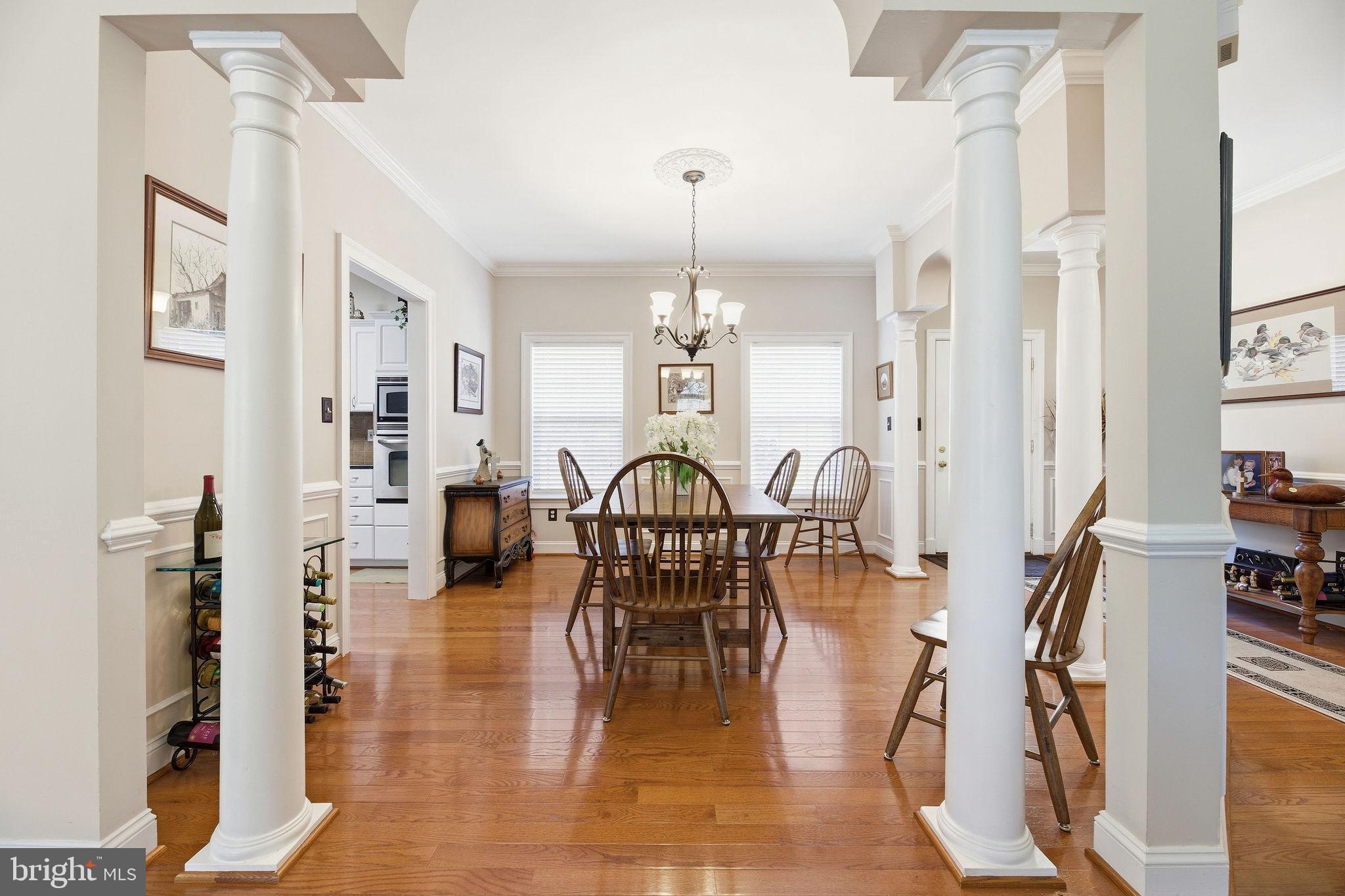 WHISPERING WOODS - Residential