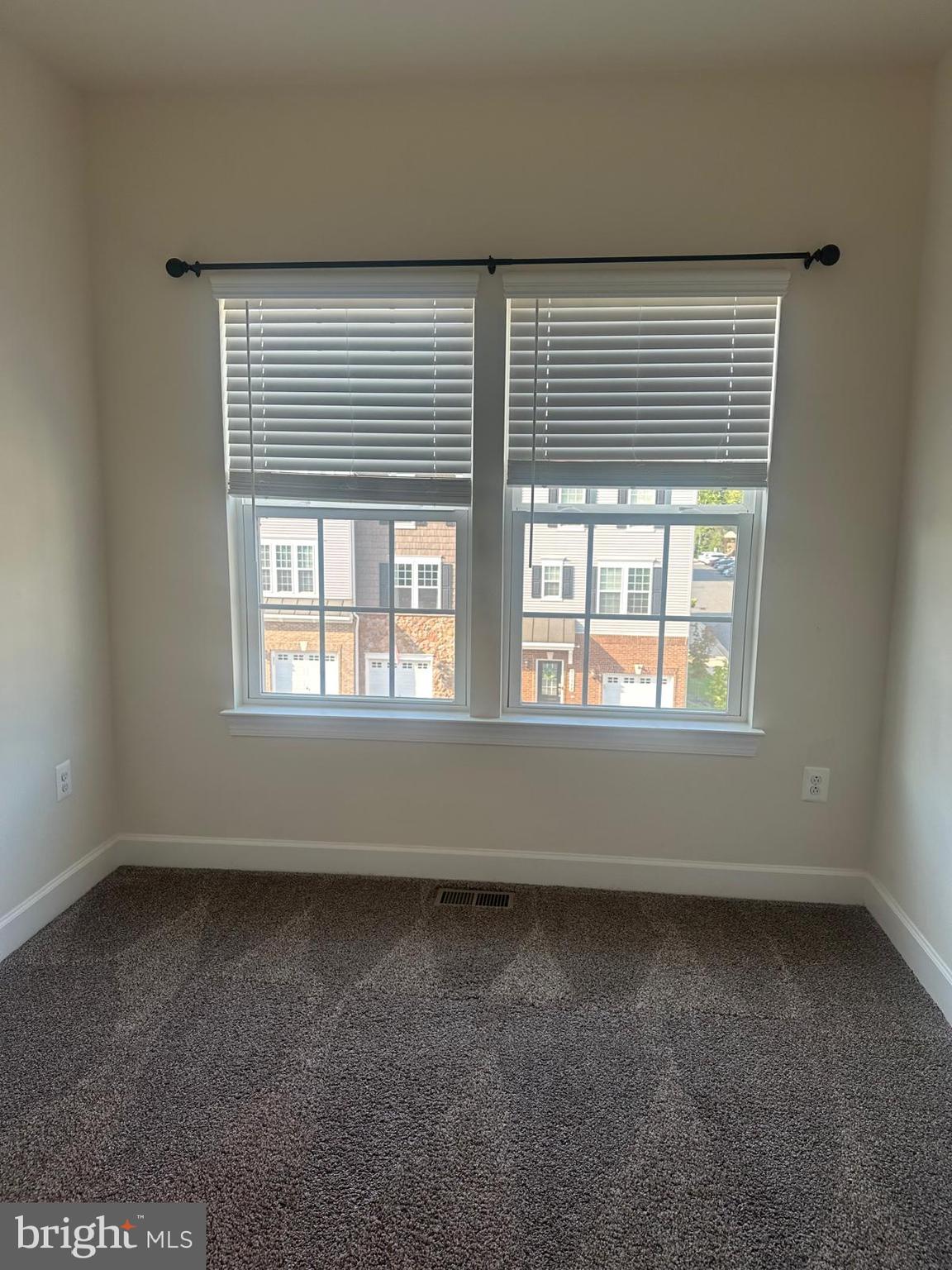 HAYMARKET CROSSING - Residential Lease