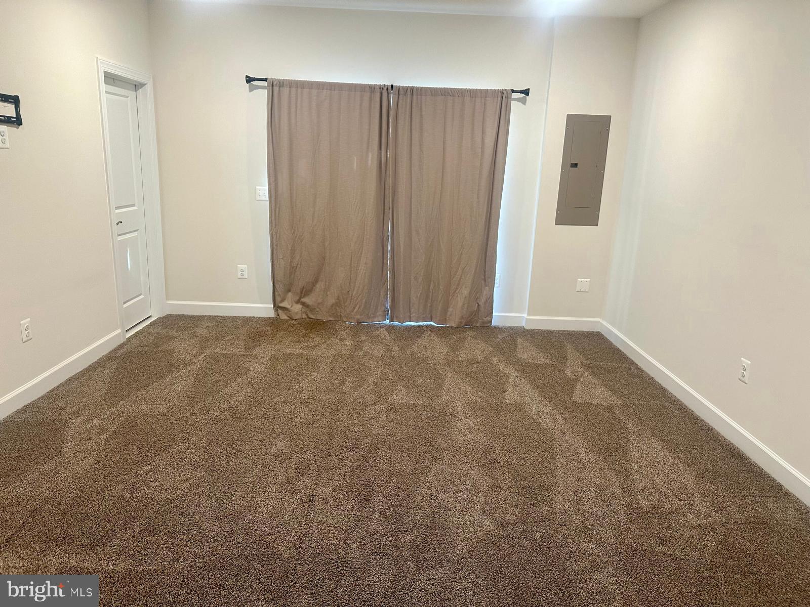 HAYMARKET CROSSING - Residential Lease