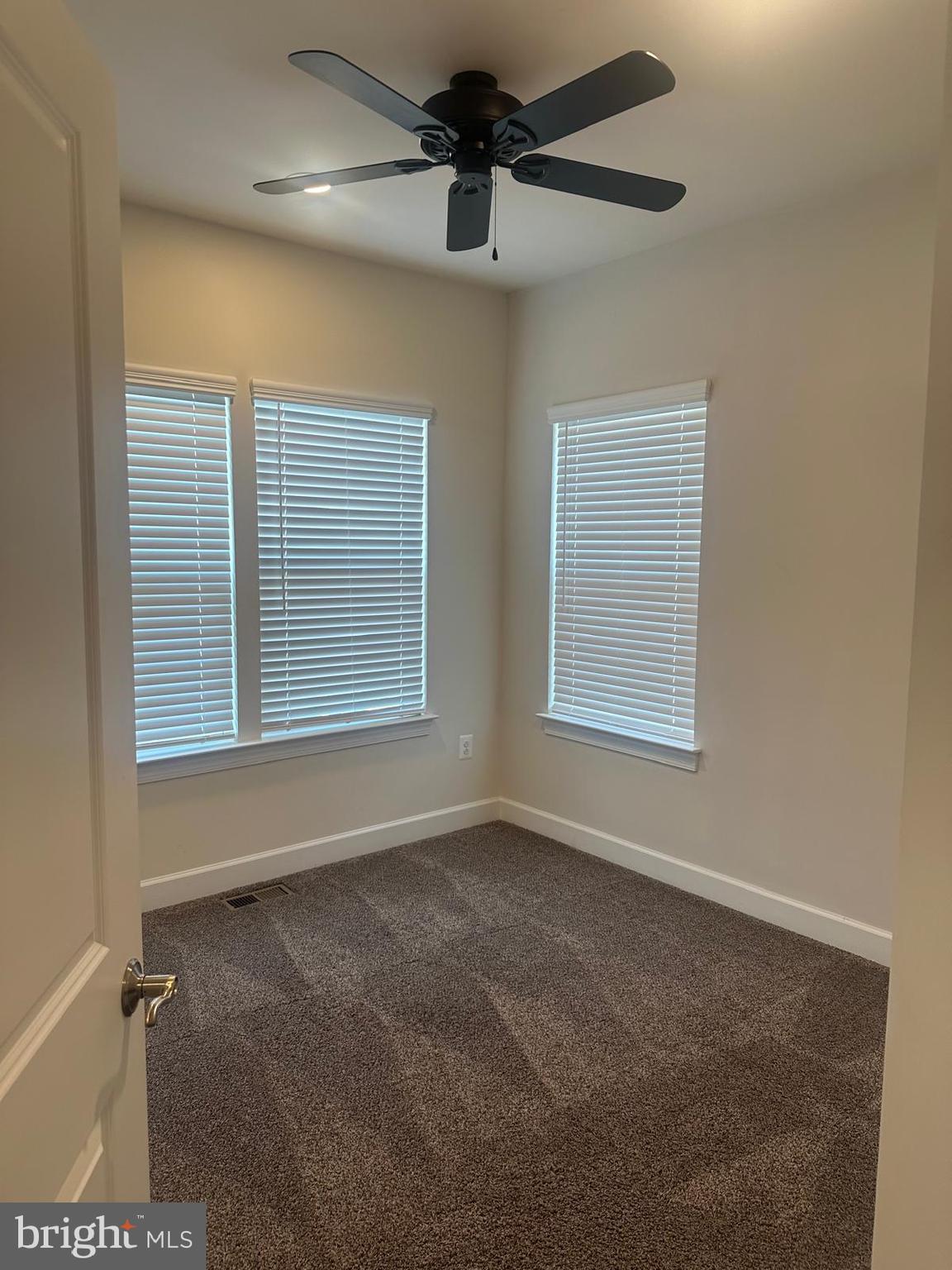 HAYMARKET CROSSING - Residential Lease