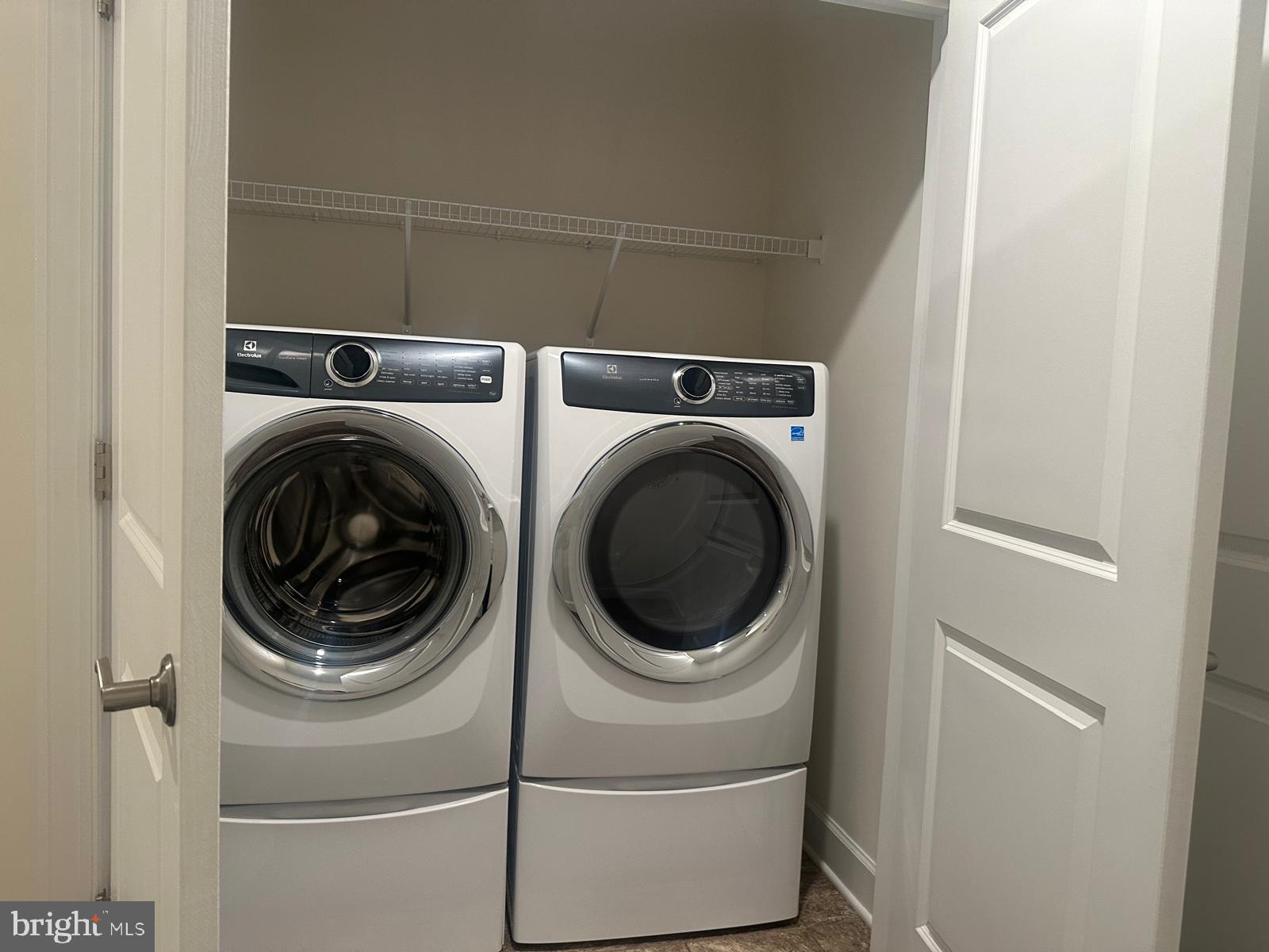 HAYMARKET CROSSING - Residential Lease