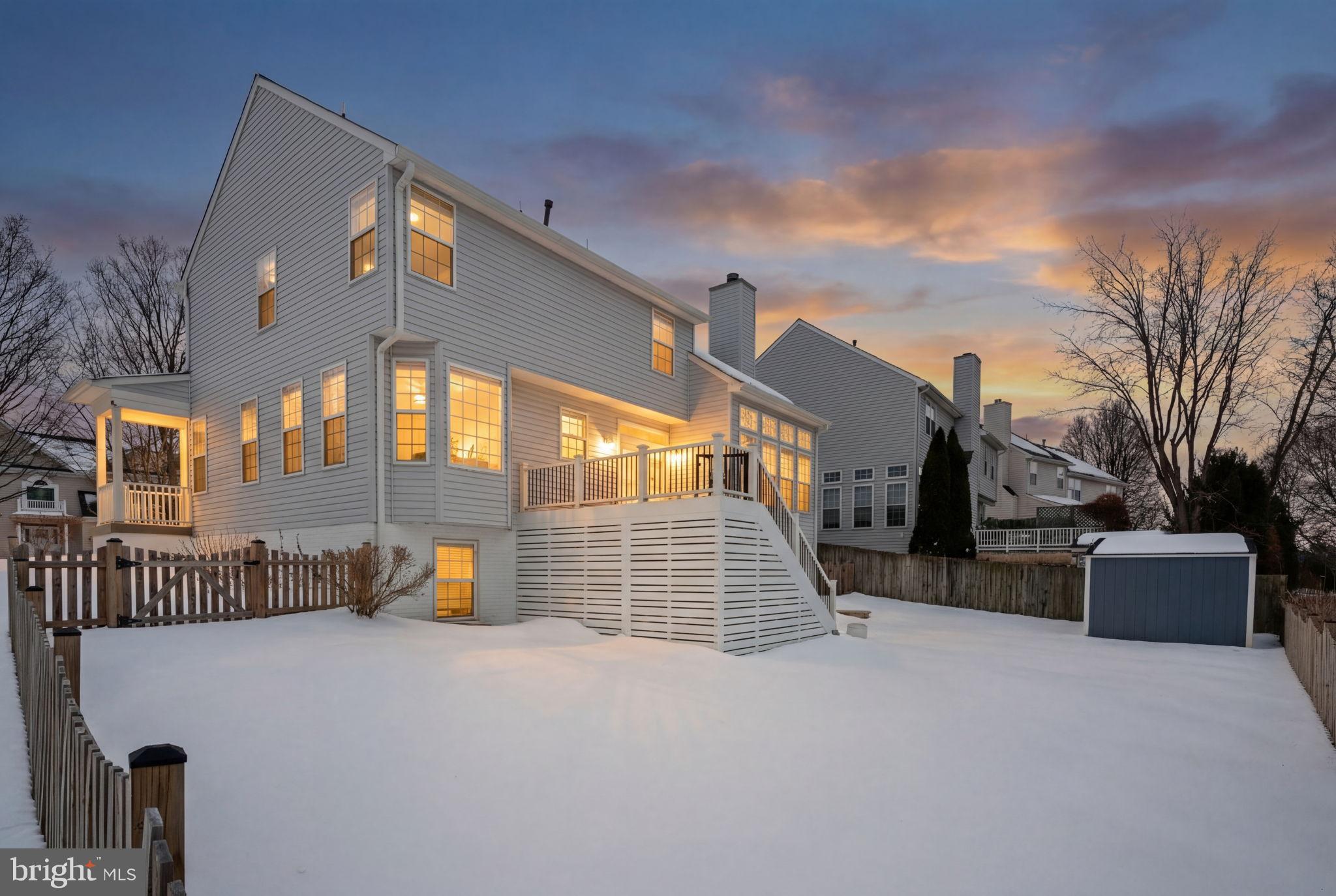 POTOMAC CROSSING - Residential