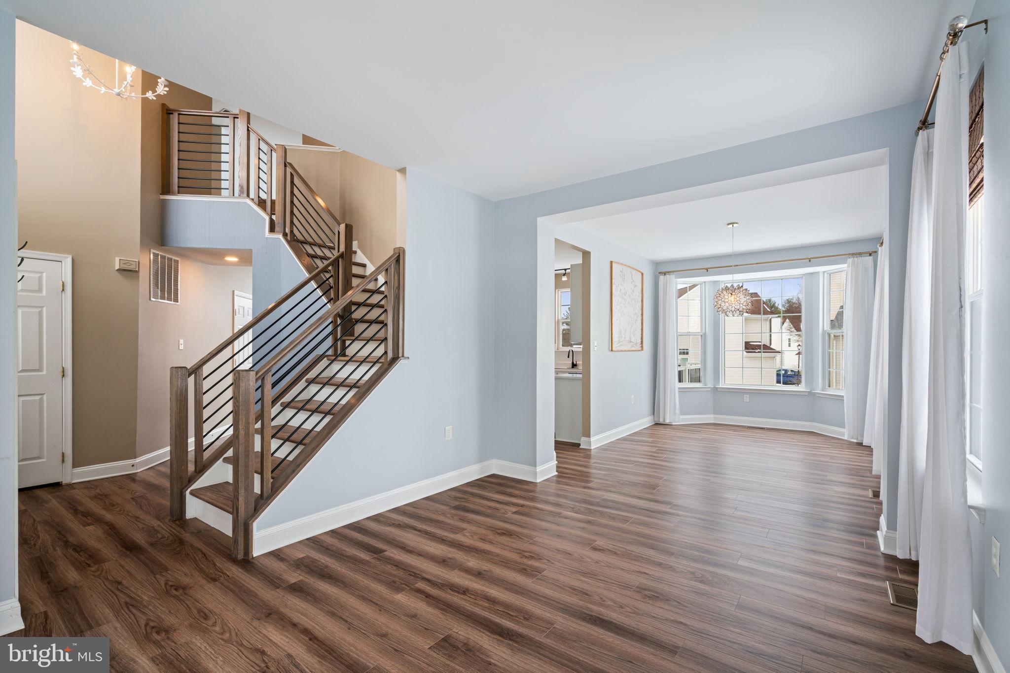 POTOMAC CROSSING - Residential