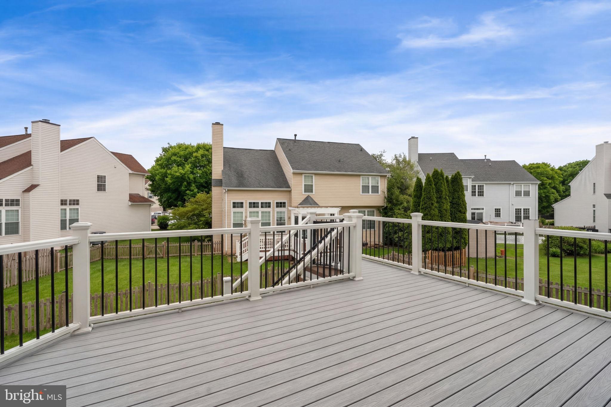 POTOMAC CROSSING - Residential