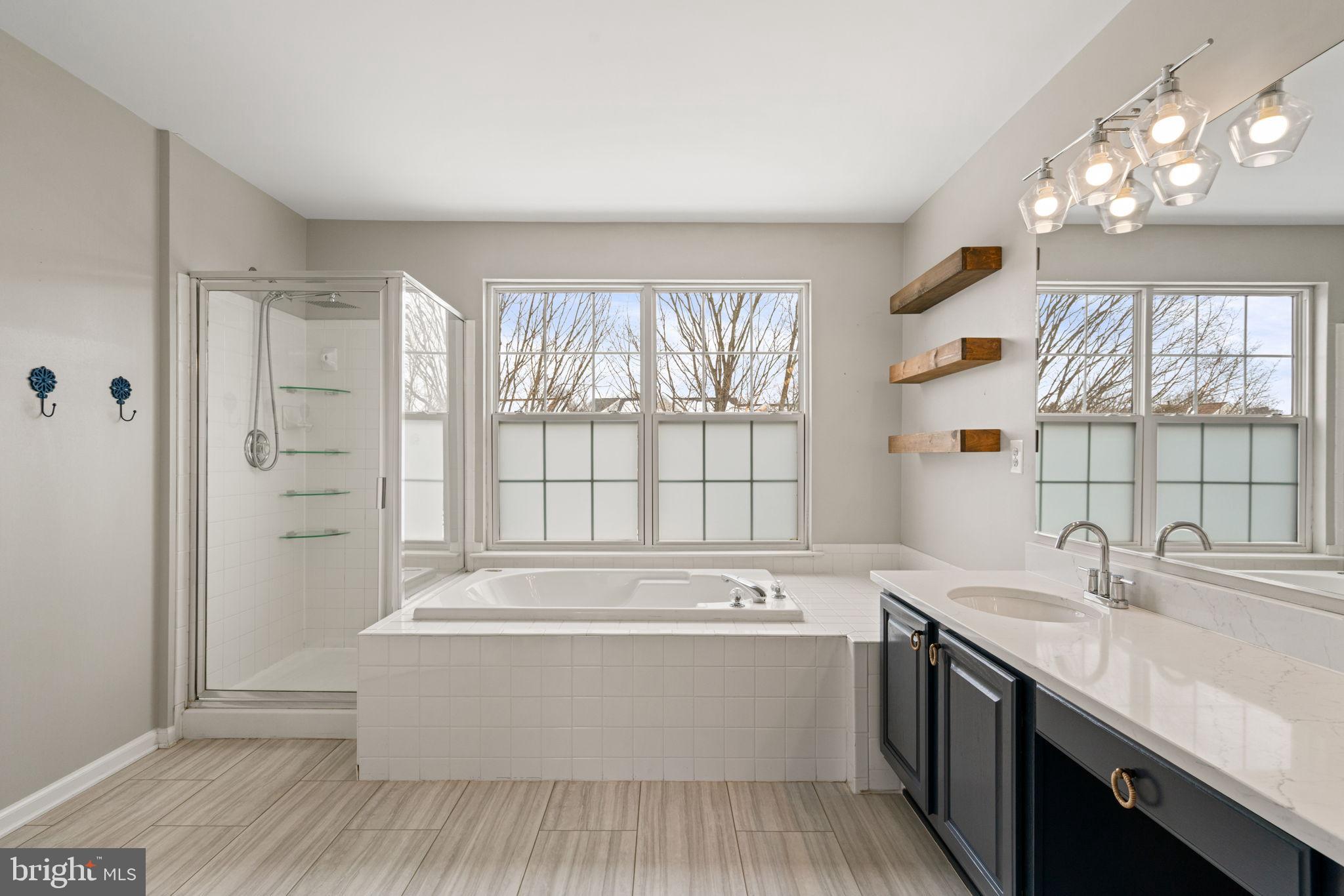 POTOMAC CROSSING - Residential