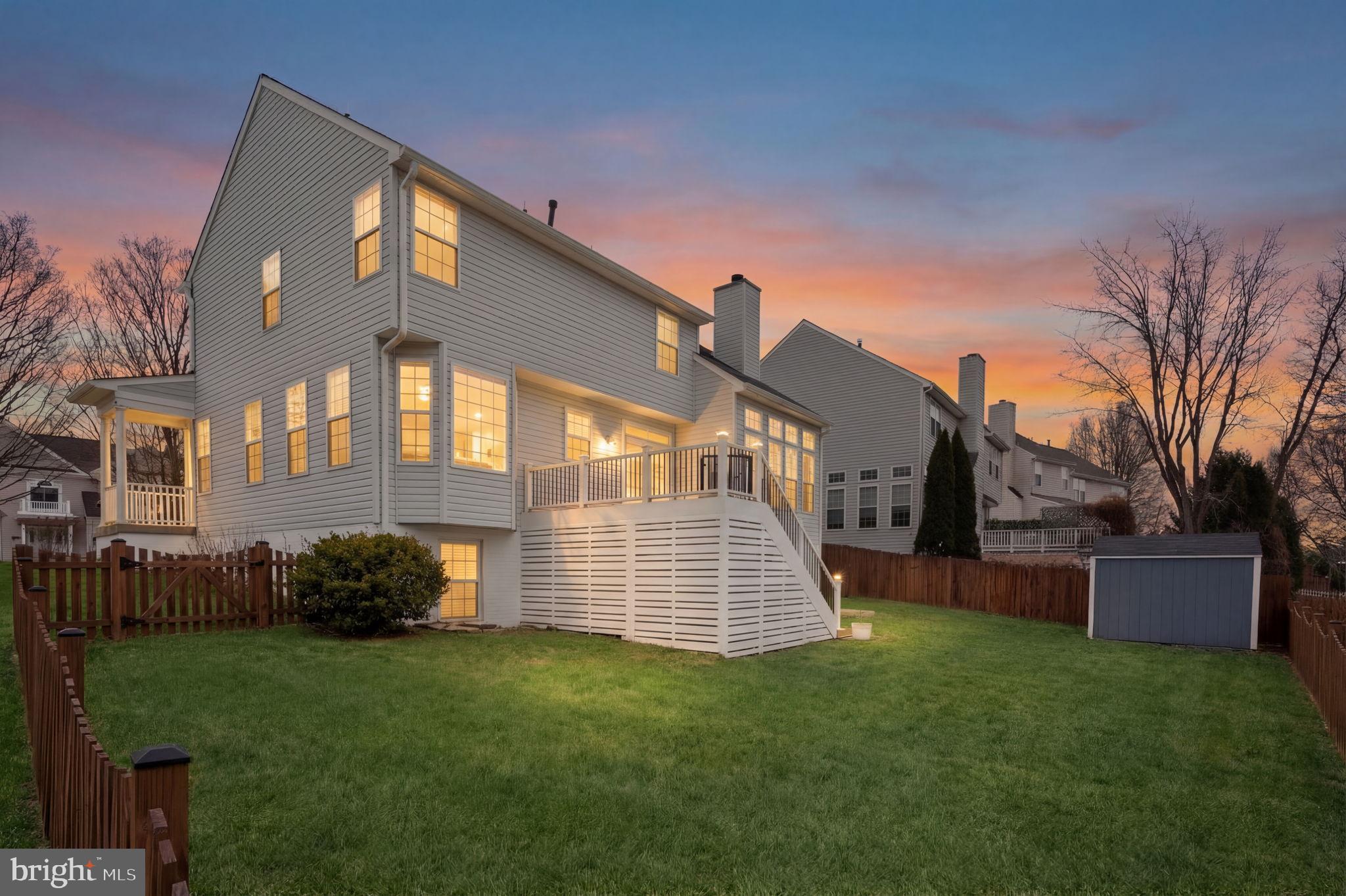 POTOMAC CROSSING - Residential