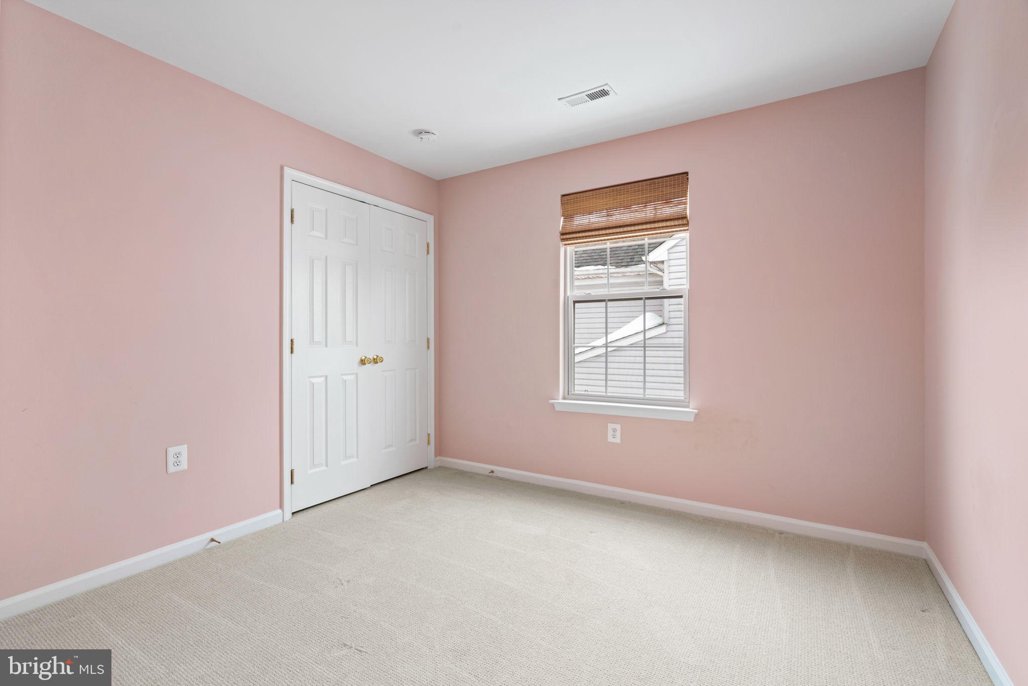 POTOMAC CROSSING - Residential