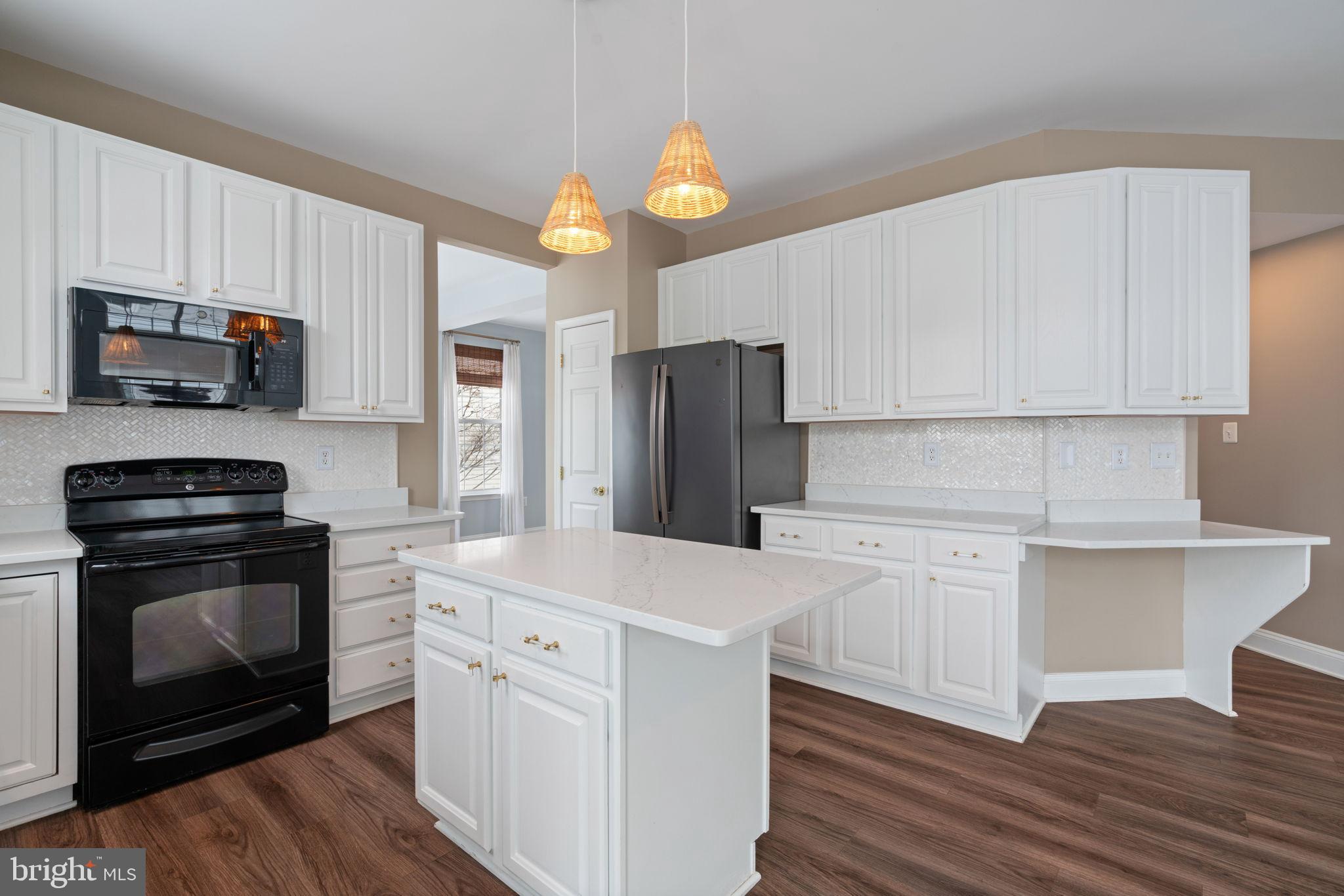 POTOMAC CROSSING - Residential