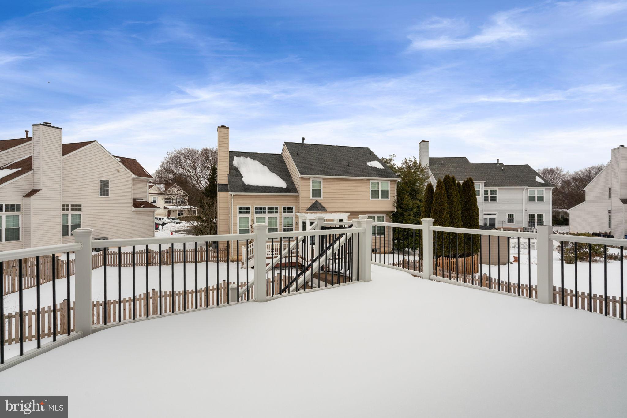 POTOMAC CROSSING - Residential