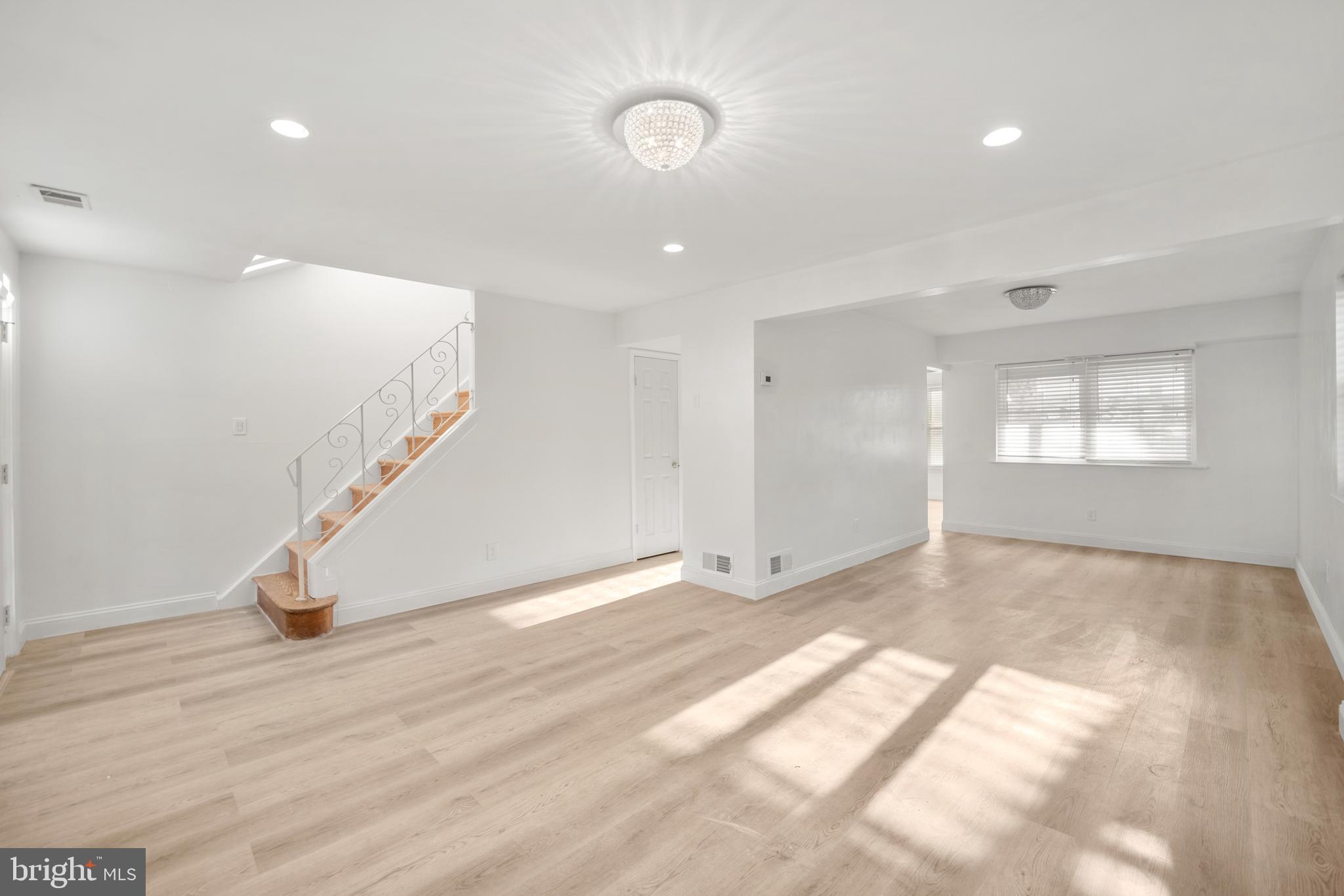 NESHAMINY VALLEY - Residential