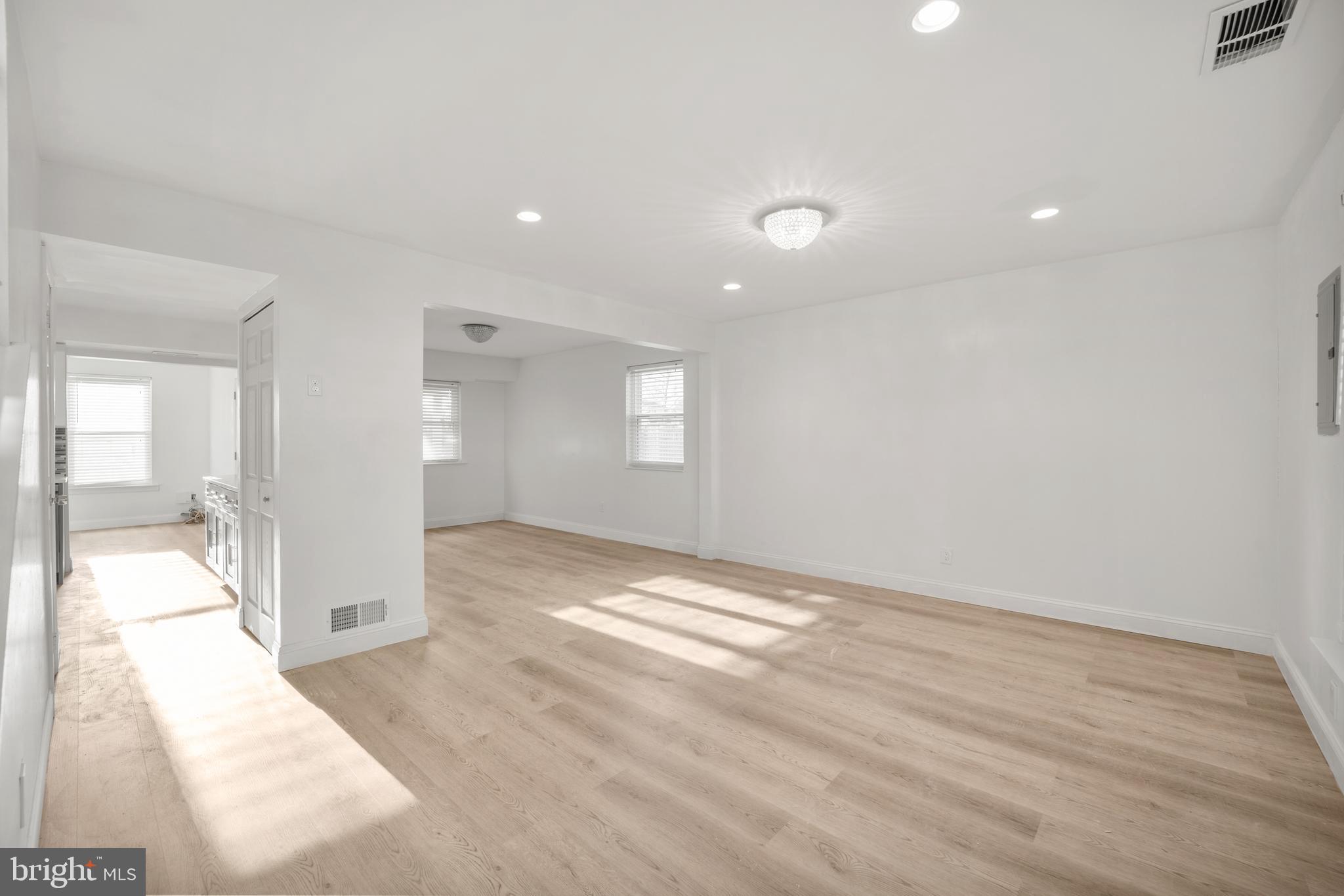 NESHAMINY VALLEY - Residential