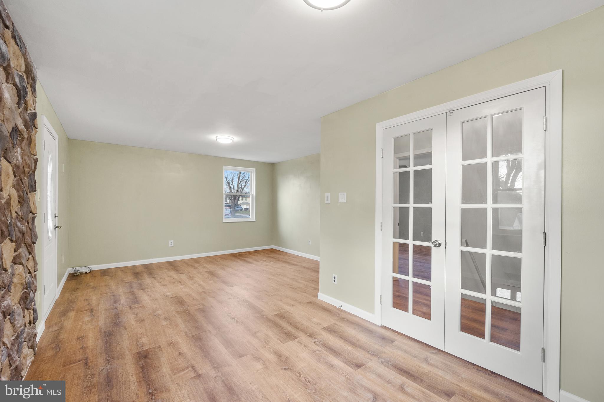 NESHAMINY VALLEY - Residential