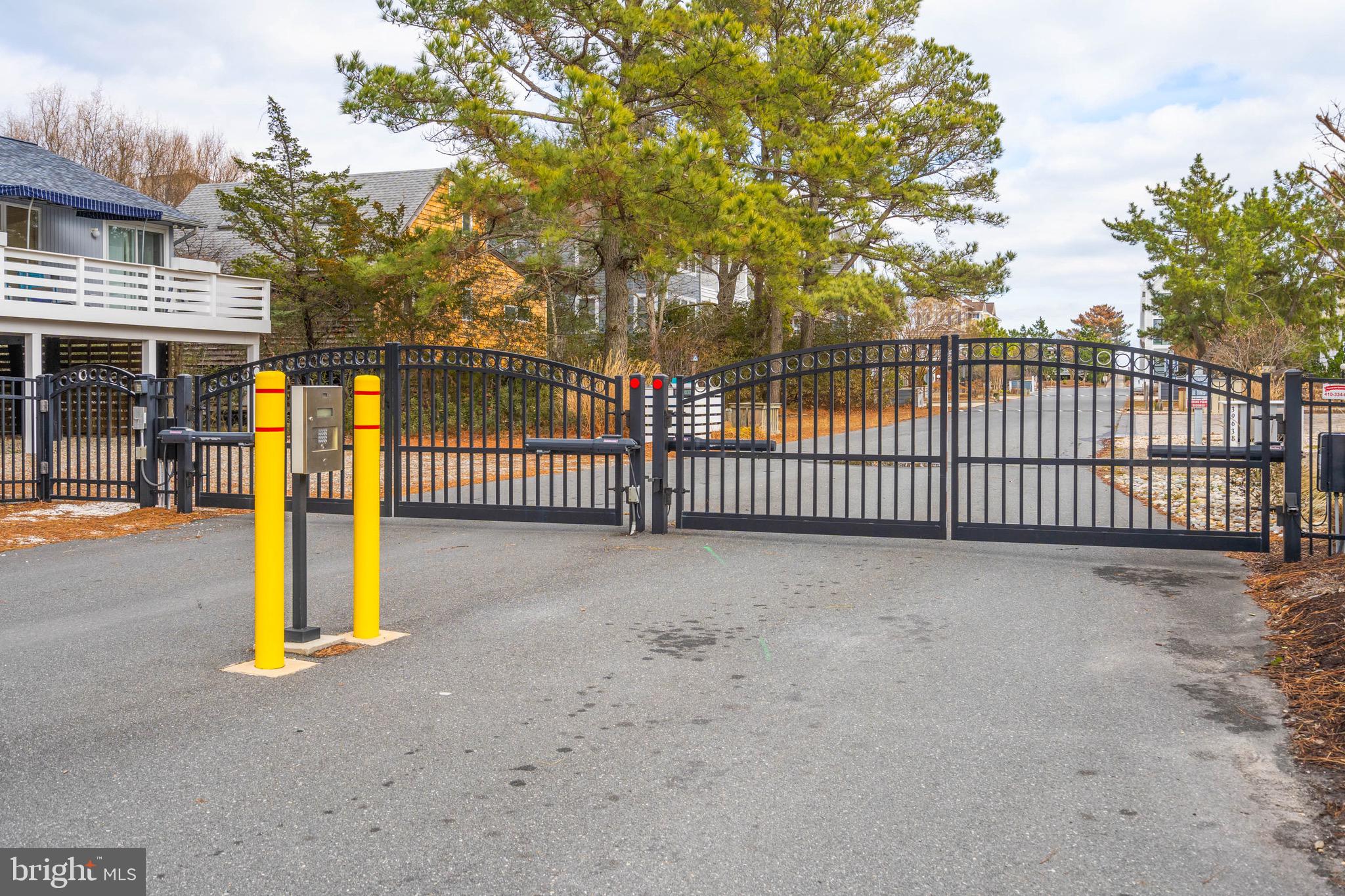 OCEAN VILLAGE - Residential