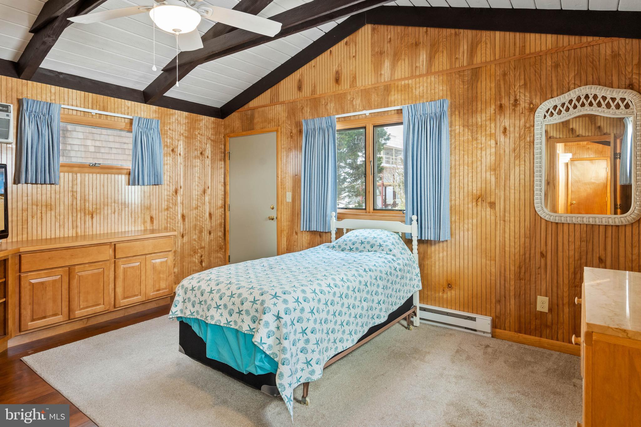 OCEAN VILLAGE - Residential