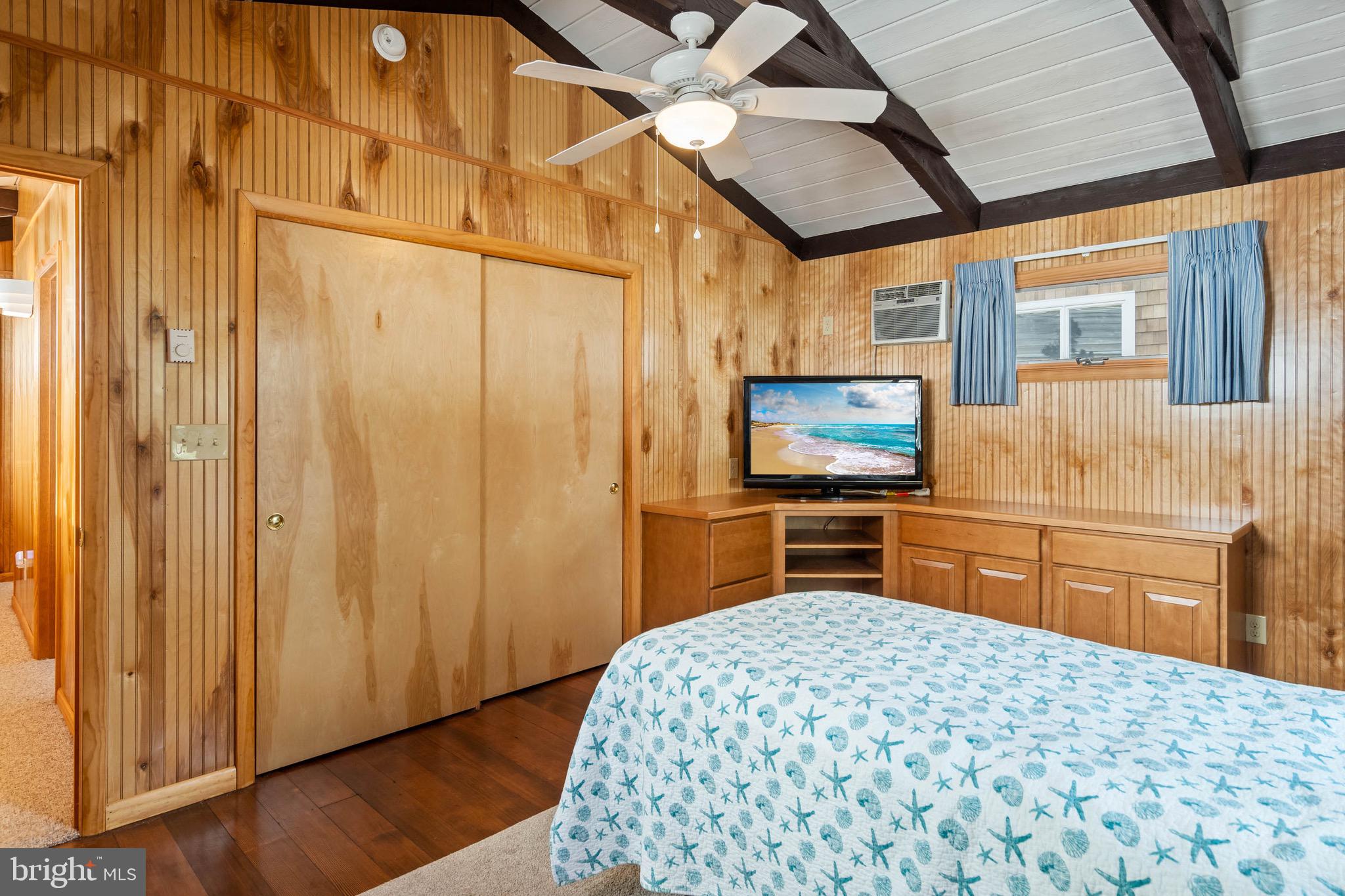 OCEAN VILLAGE - Residential