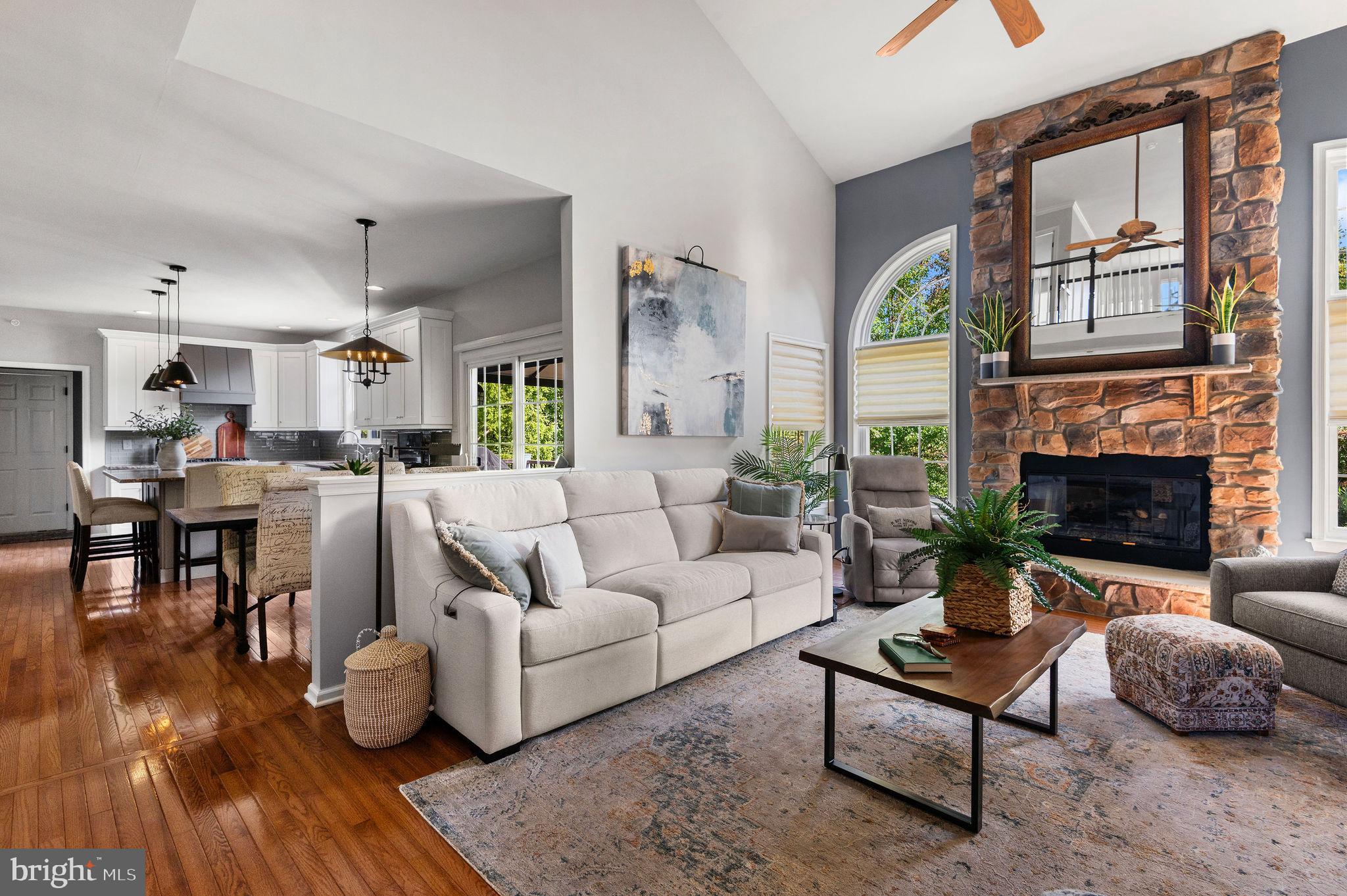 ARBOR RIDGE - Residential