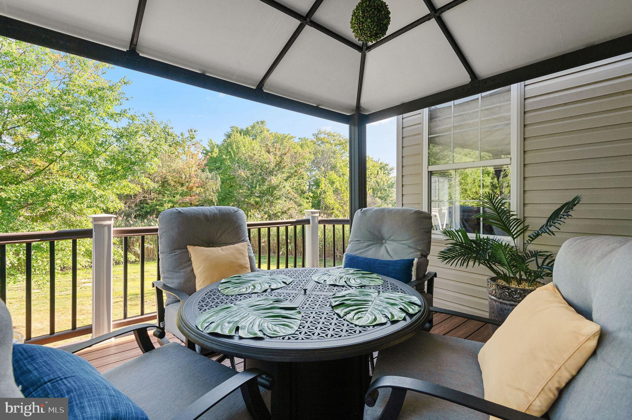 ARBOR RIDGE - Residential