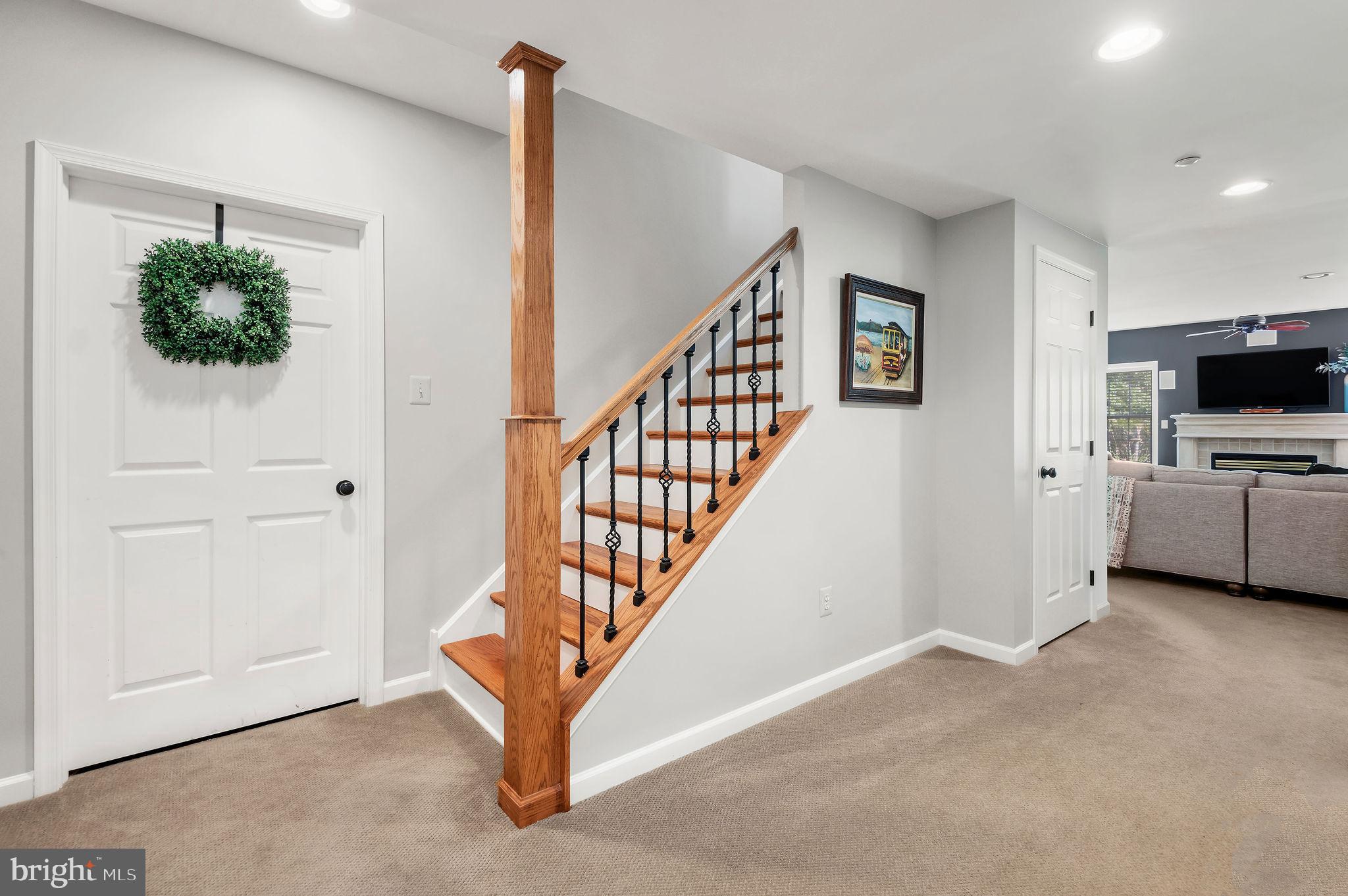 ARBOR RIDGE - Residential