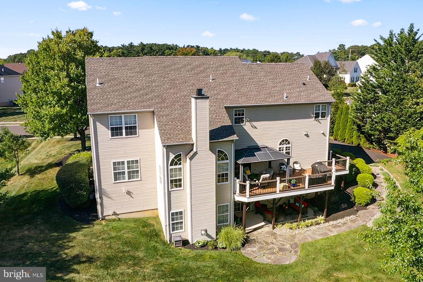 ARBOR RIDGE - Residential