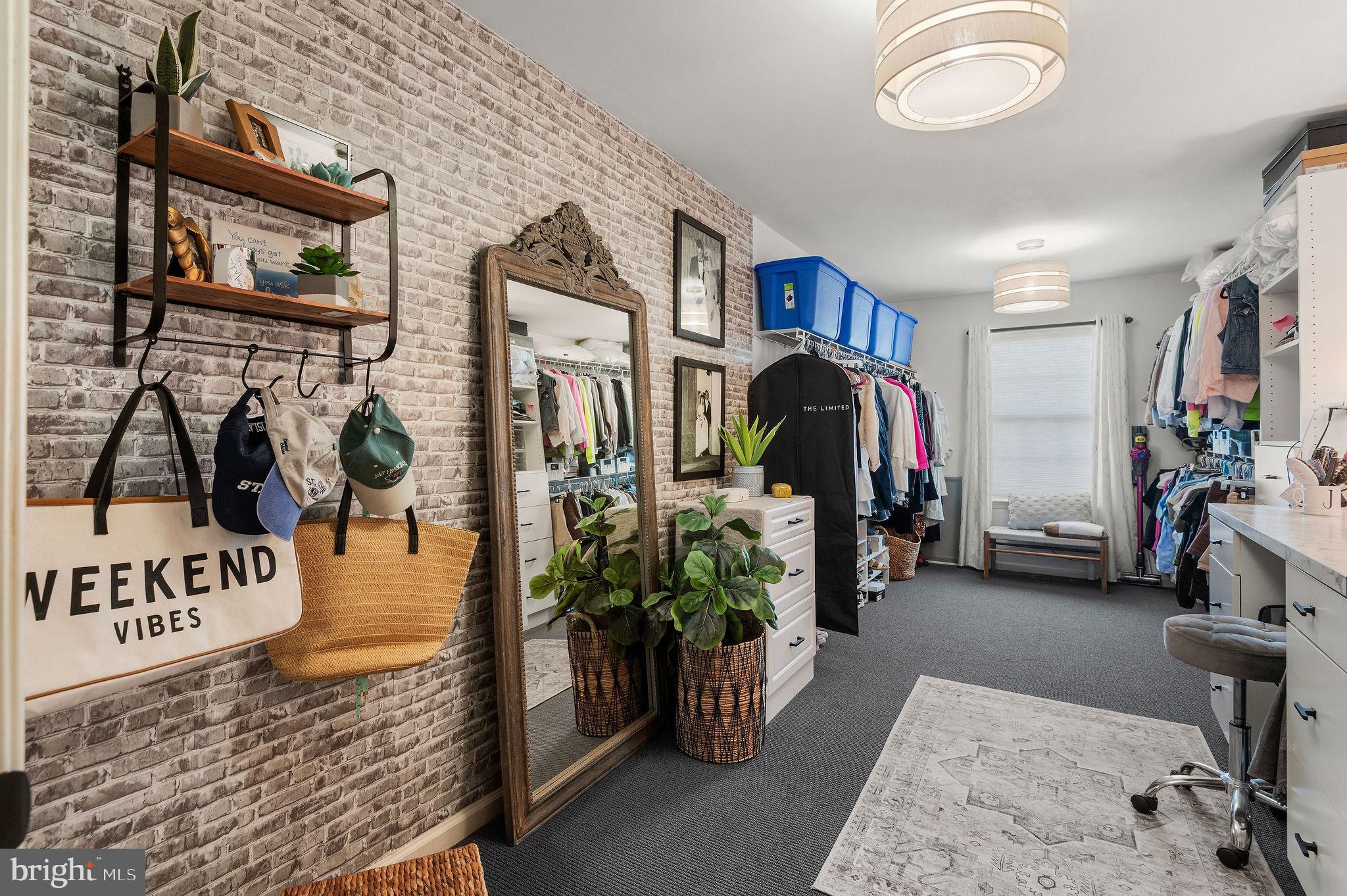 ARBOR RIDGE - Residential