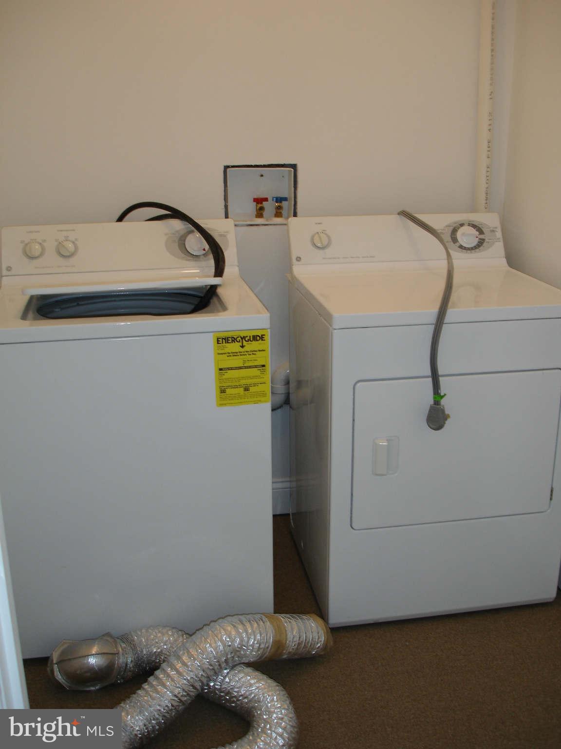 STONEHURST - Residential Lease