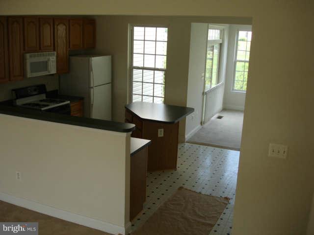 STONEHURST - Residential Lease