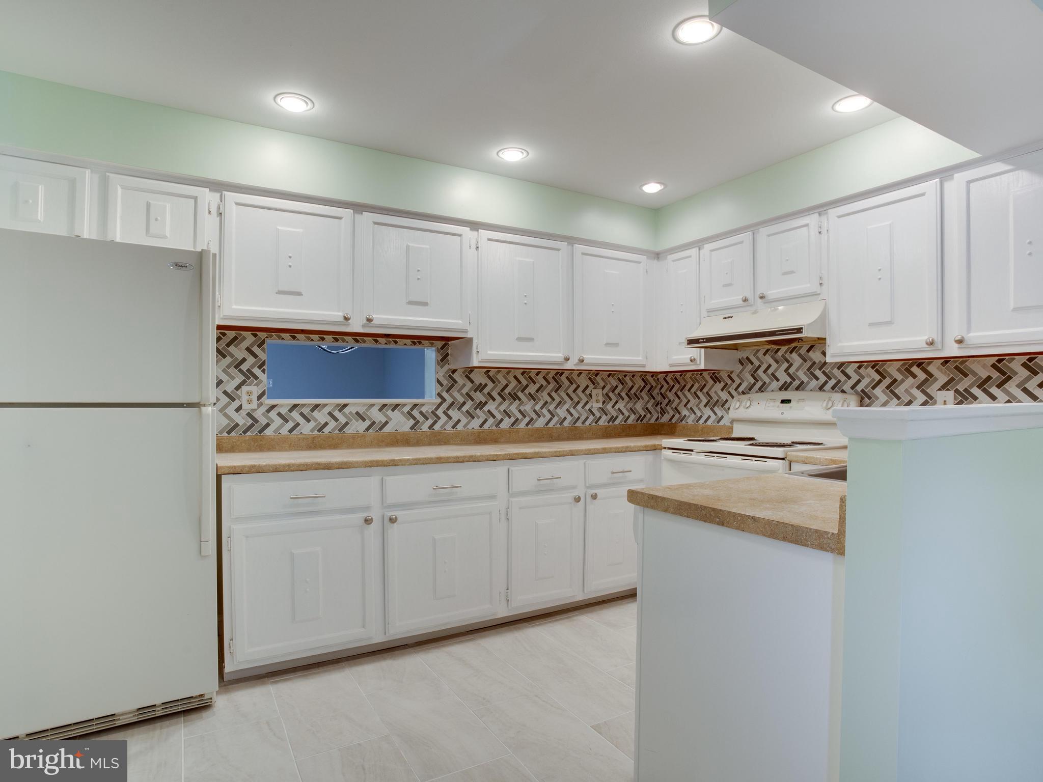 CHARING CROSS - Residential Lease