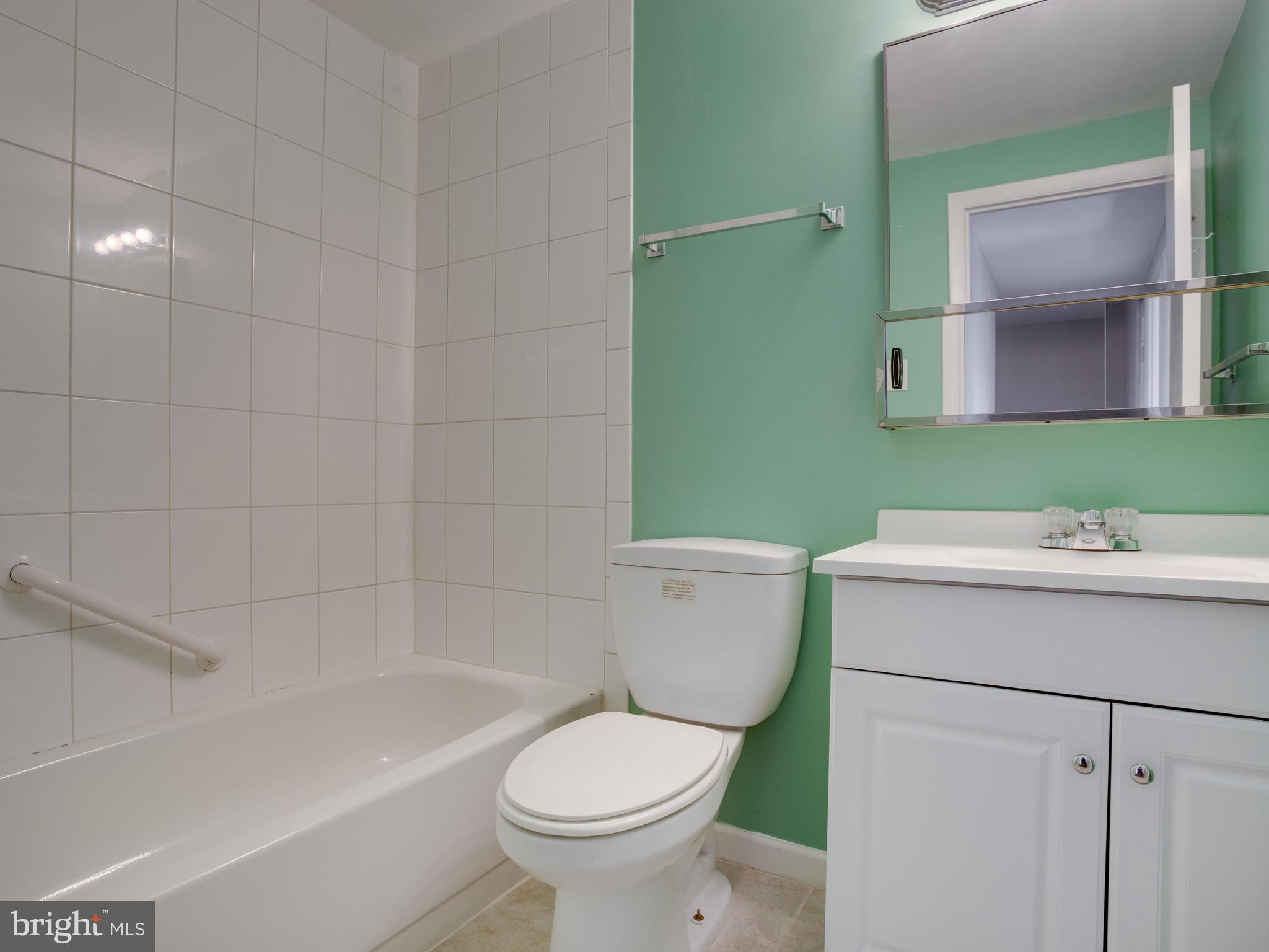 CHARING CROSS - Residential Lease