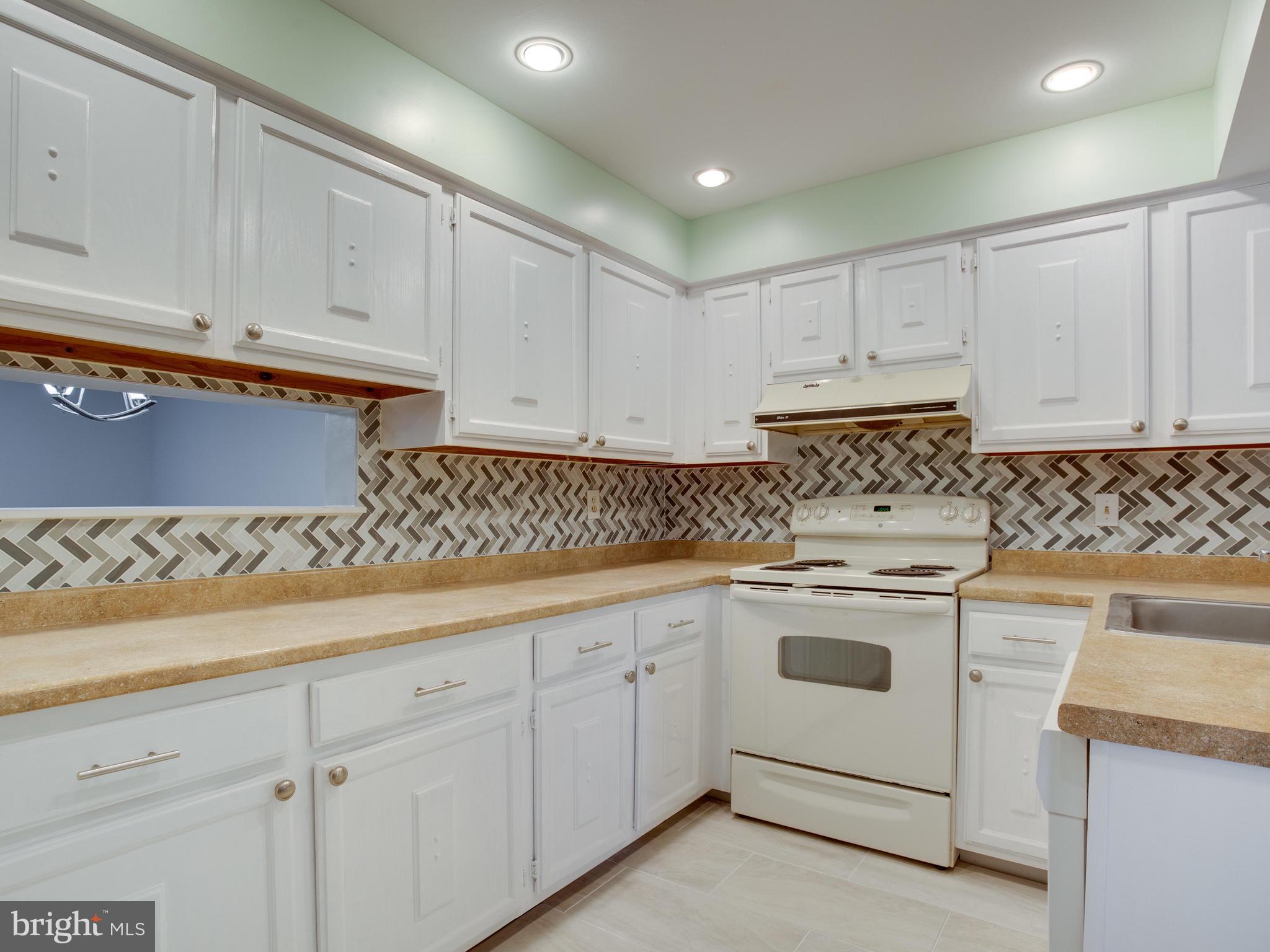 CHARING CROSS - Residential Lease