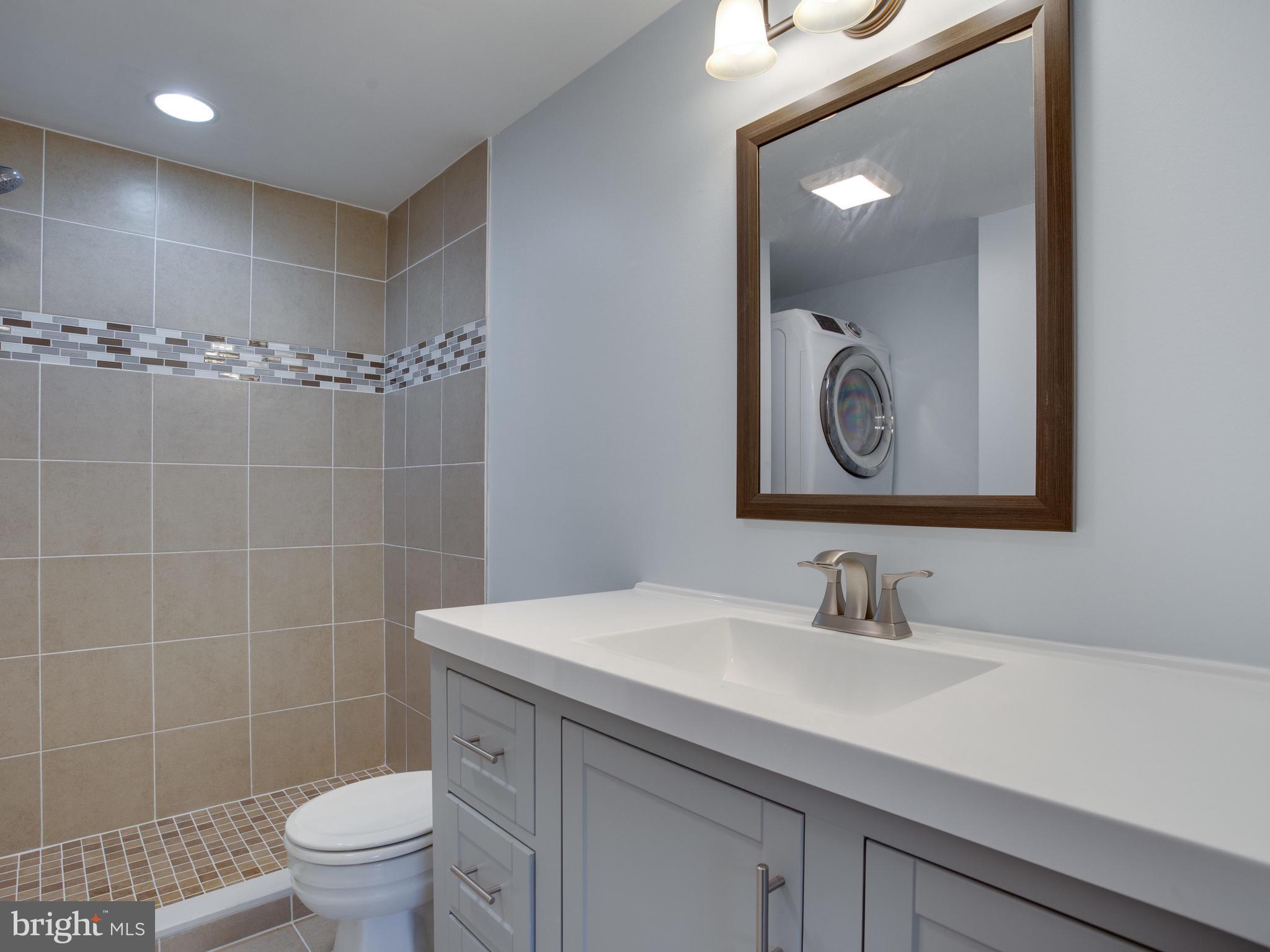 CHARING CROSS - Residential Lease