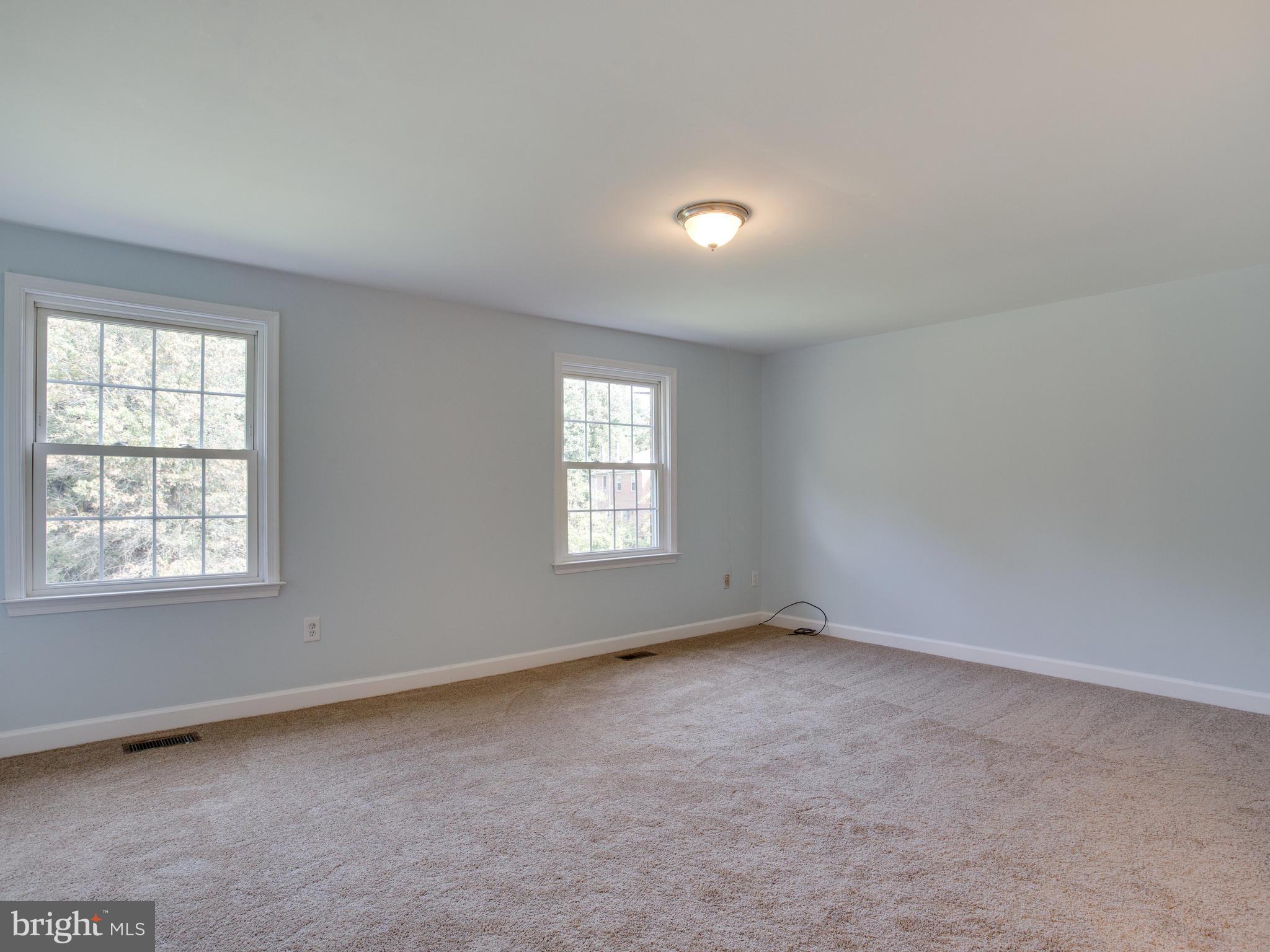 CHARING CROSS - Residential Lease