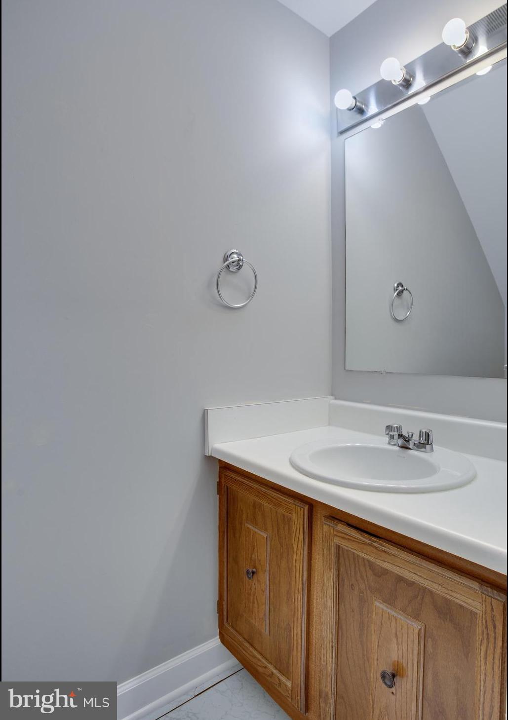 CHARING CROSS - Residential Lease