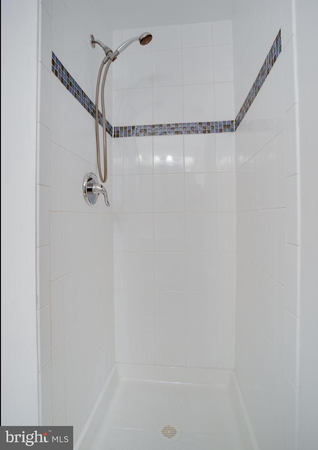 CHARING CROSS - Residential Lease