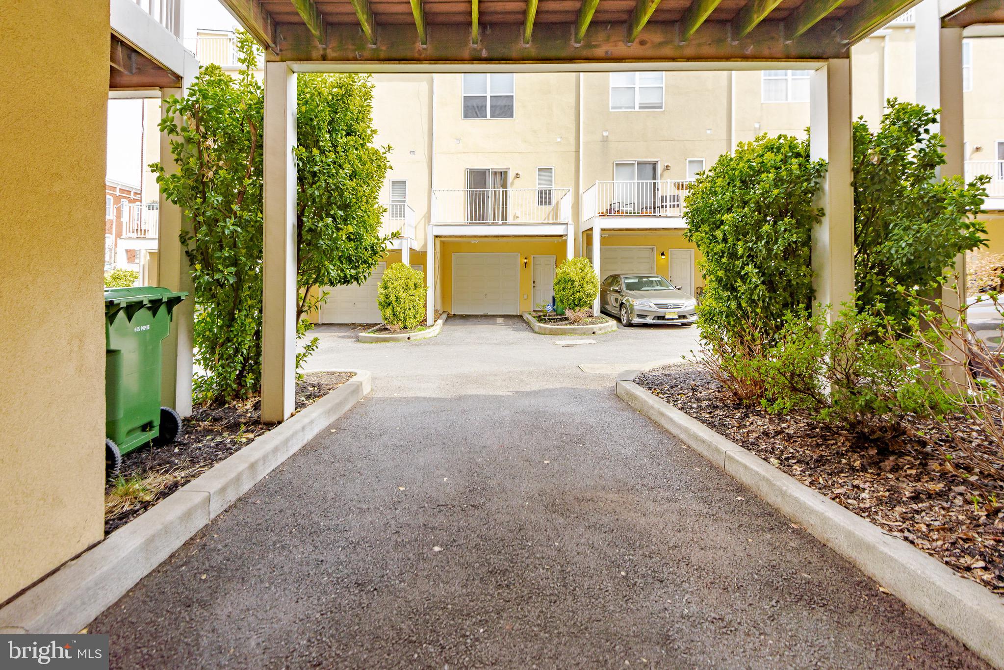 BUTCHER'S HILL - Residential