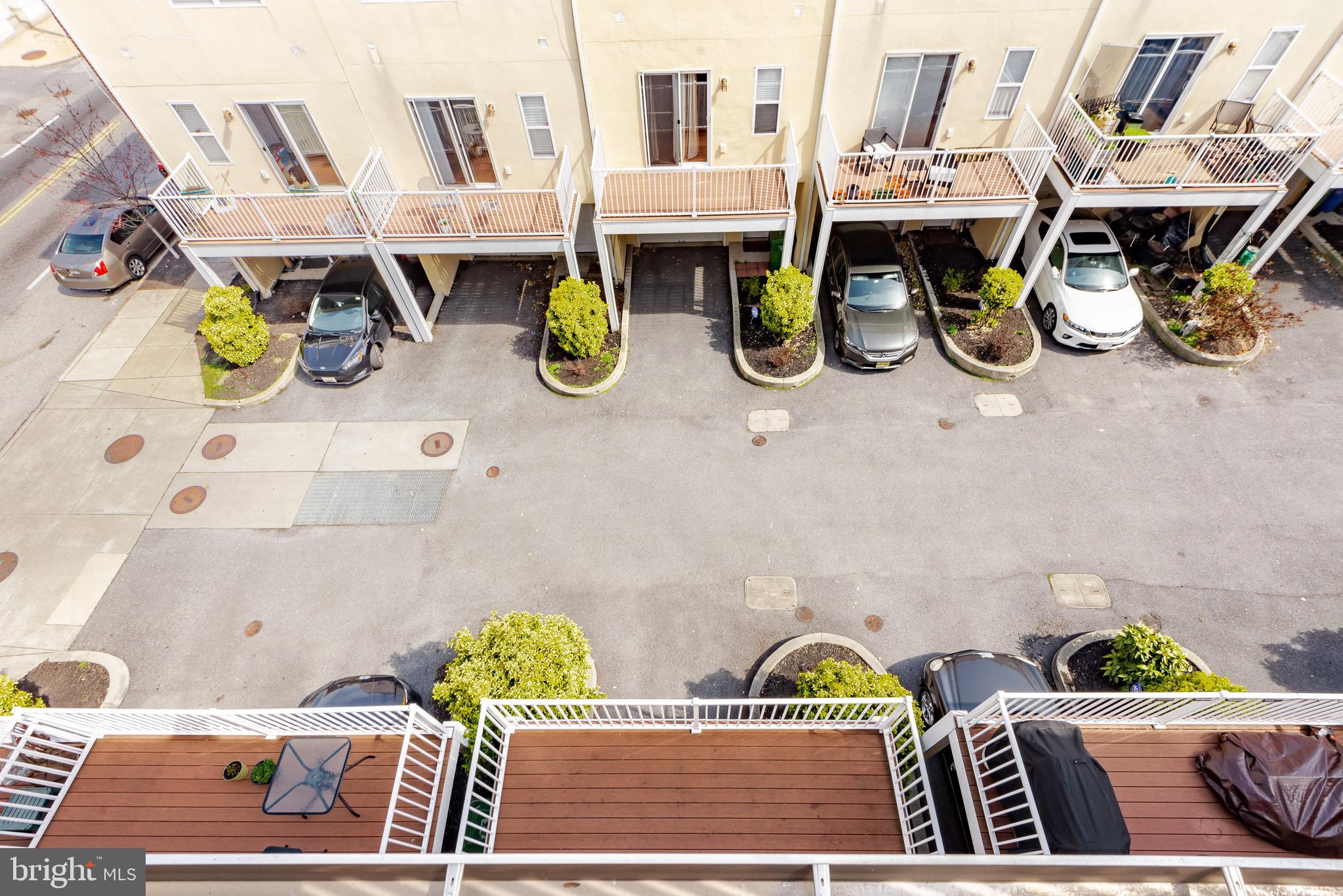 BUTCHER'S HILL - Residential