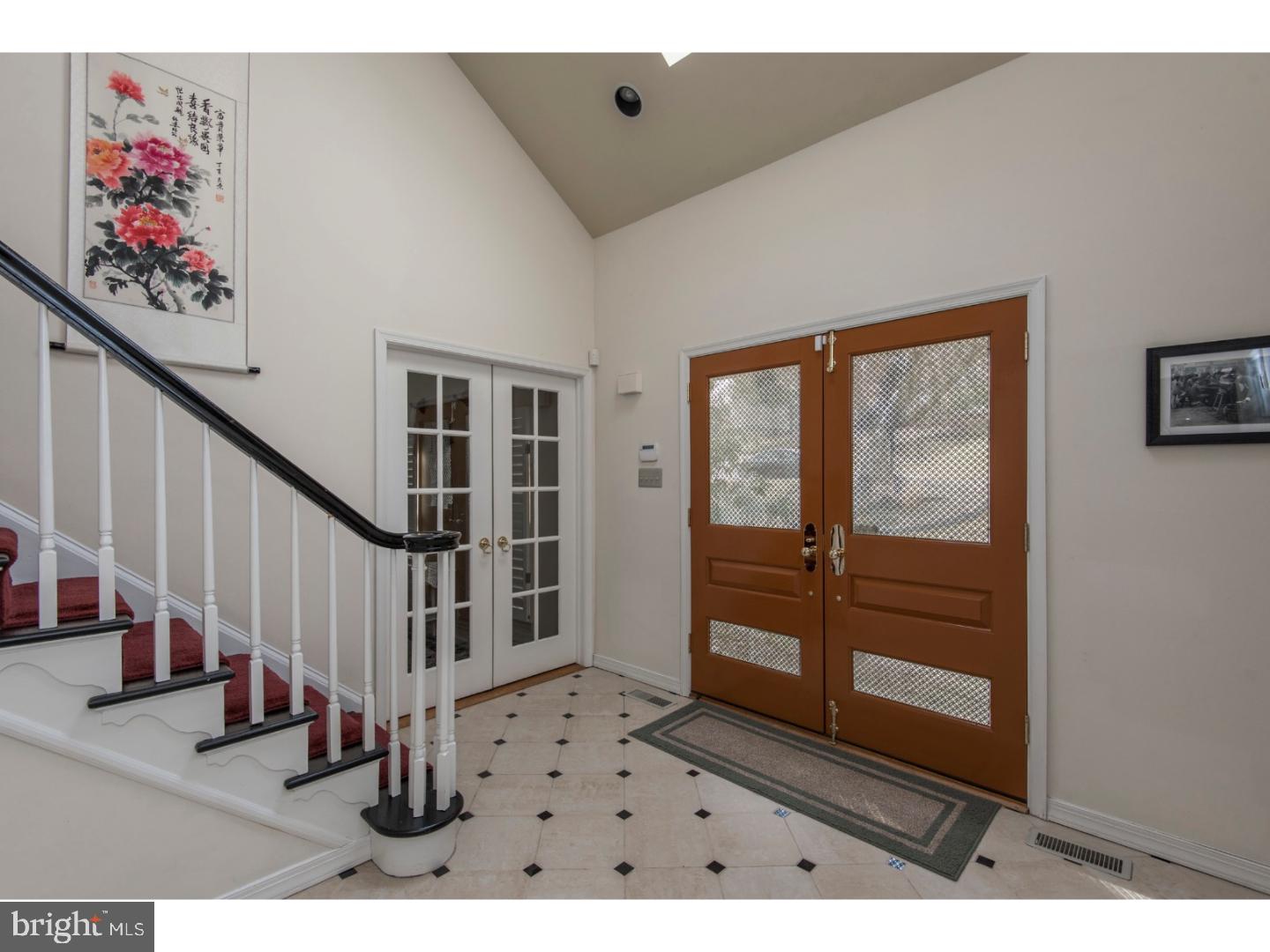 INDIAN CREEK - Residential