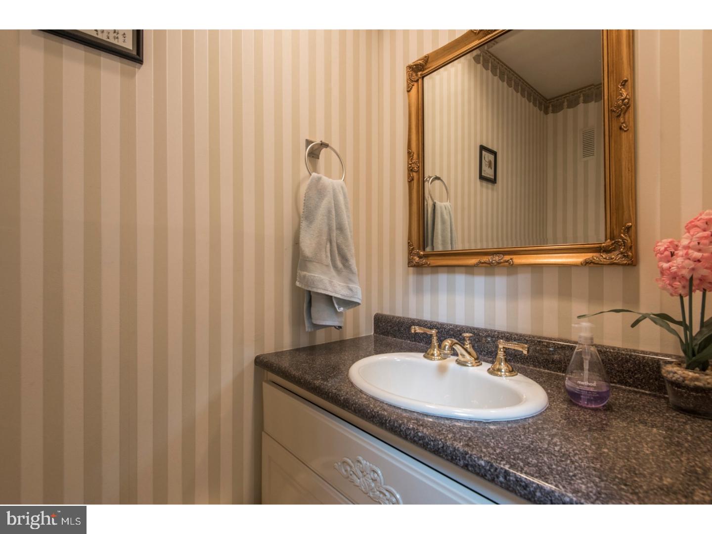 INDIAN CREEK - Residential