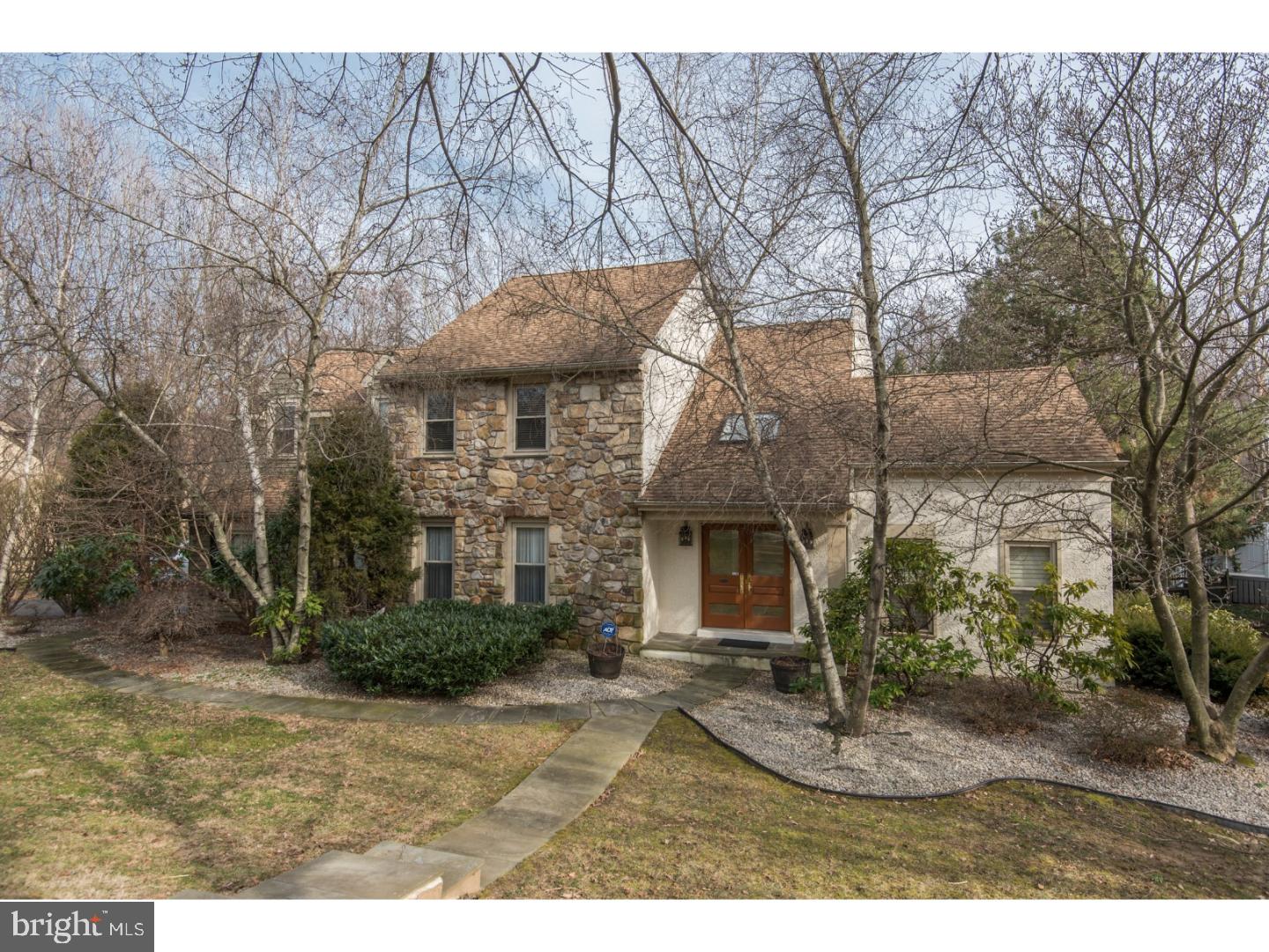 INDIAN CREEK - Residential