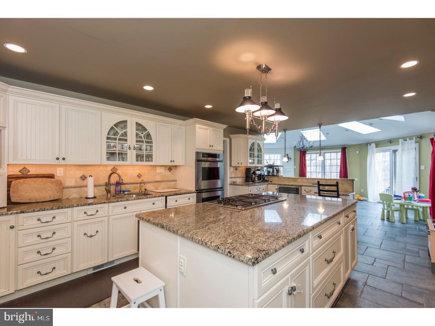 INDIAN CREEK - Residential