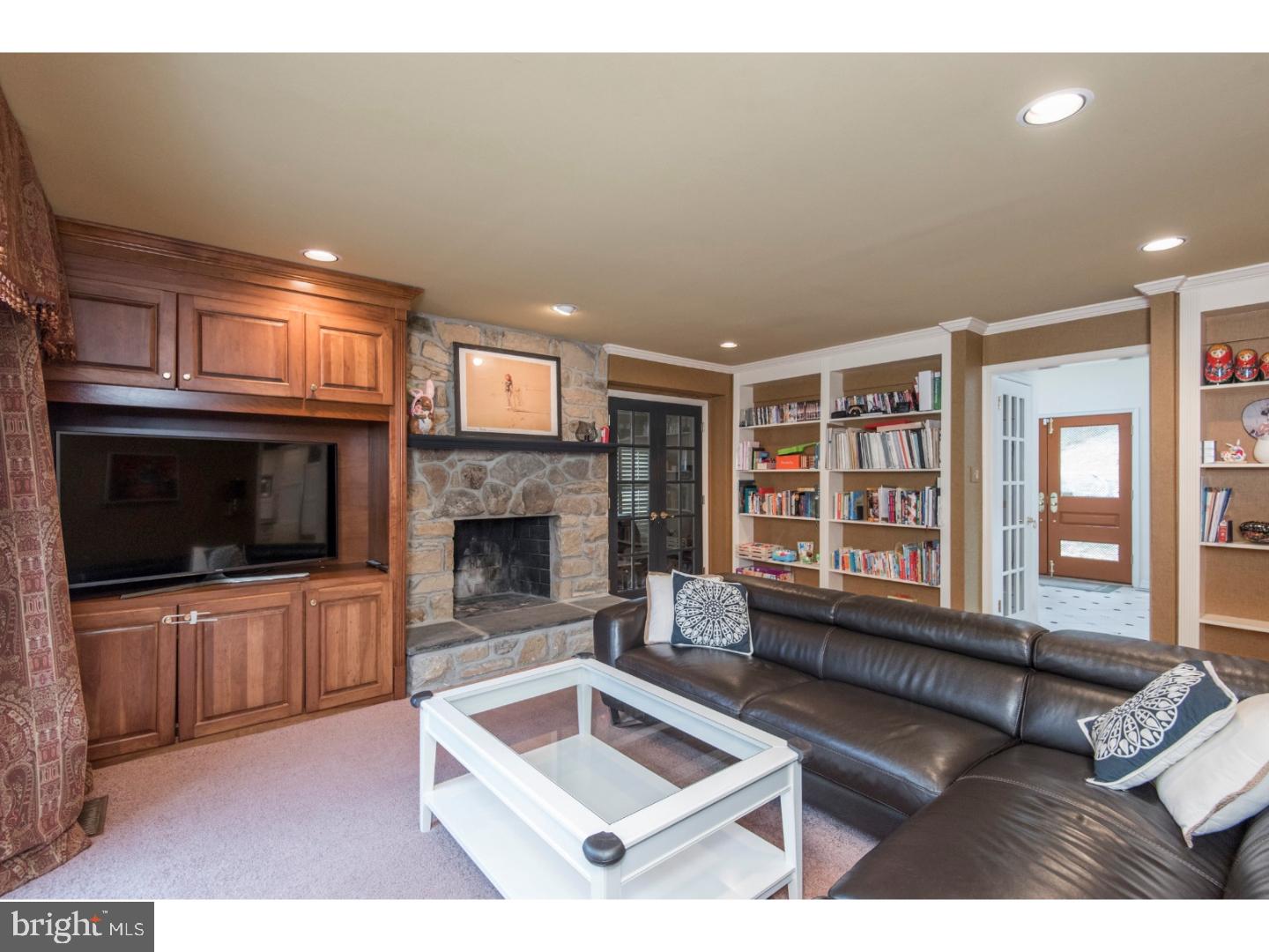 INDIAN CREEK - Residential