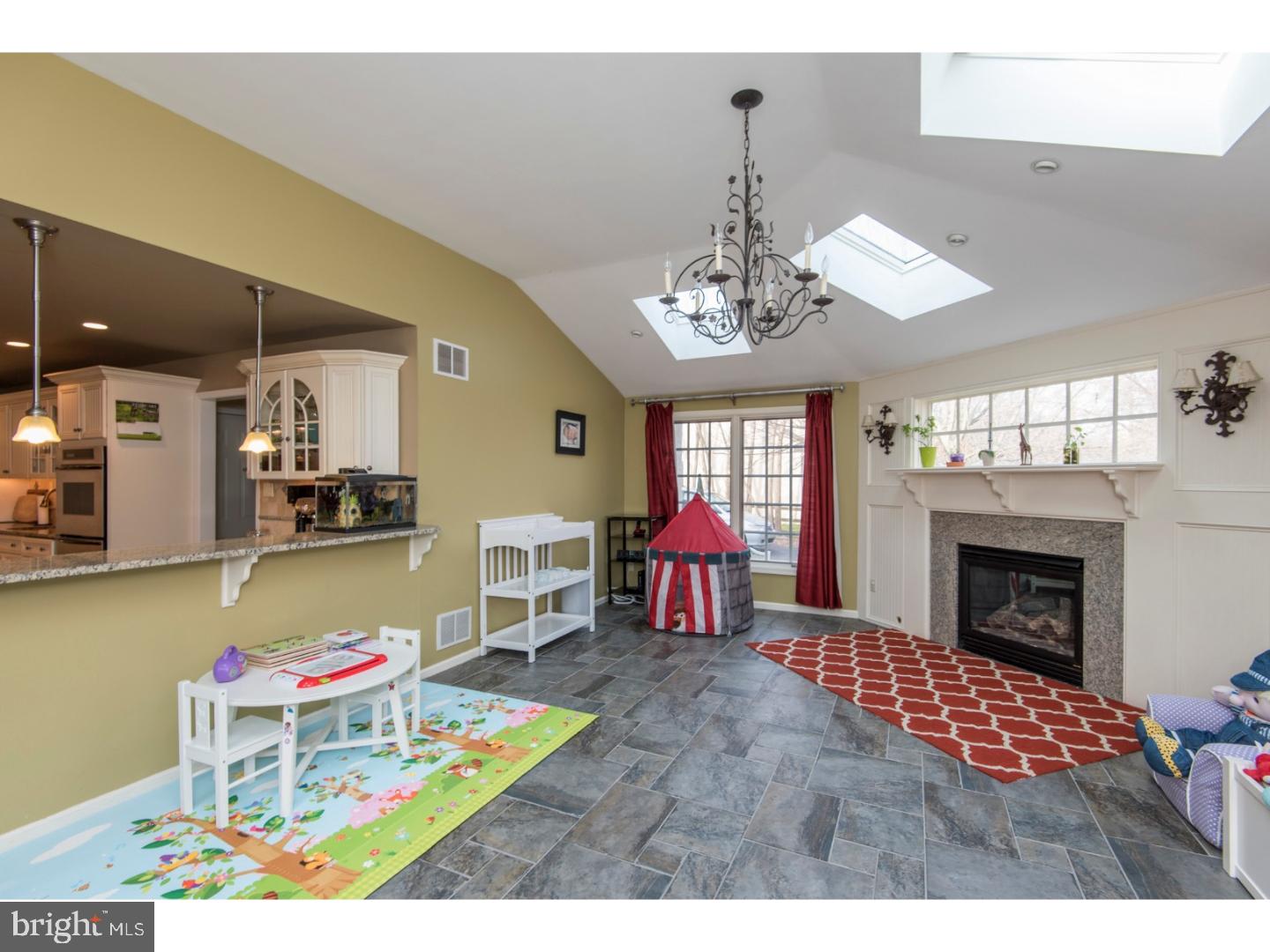 INDIAN CREEK - Residential