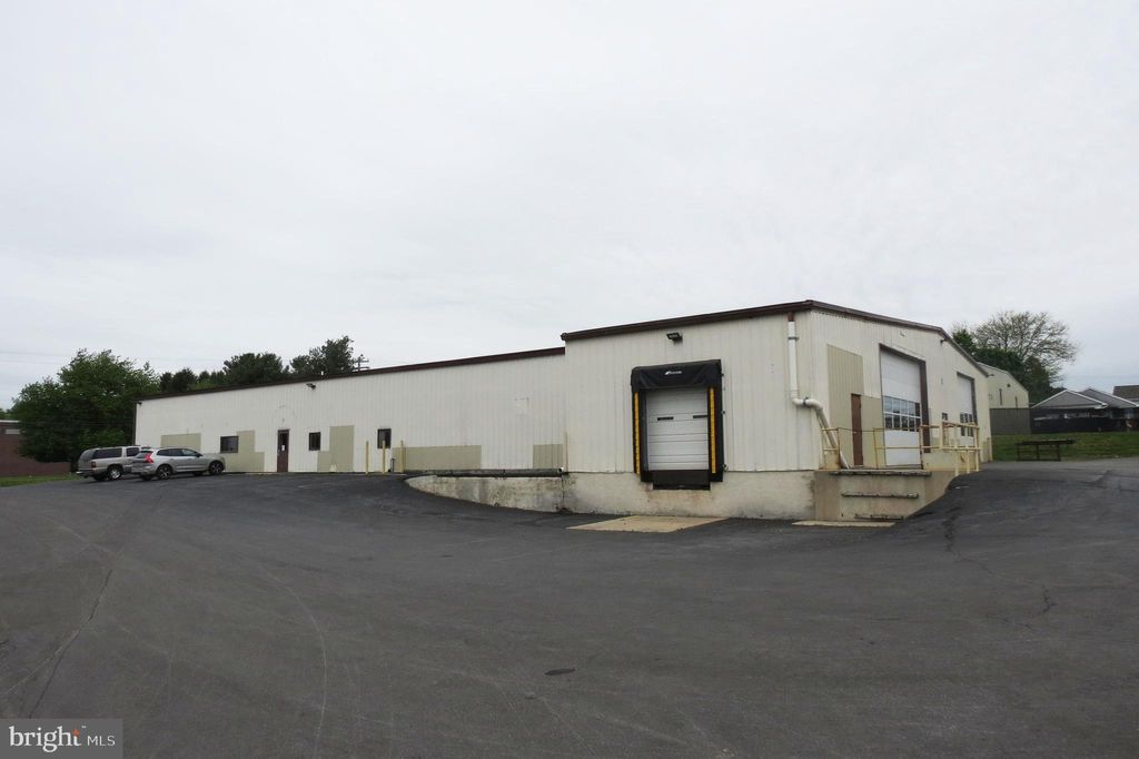 Photo of 25 Hess Road, LEOLA, PA 17540 (MLS # PALA2087682)