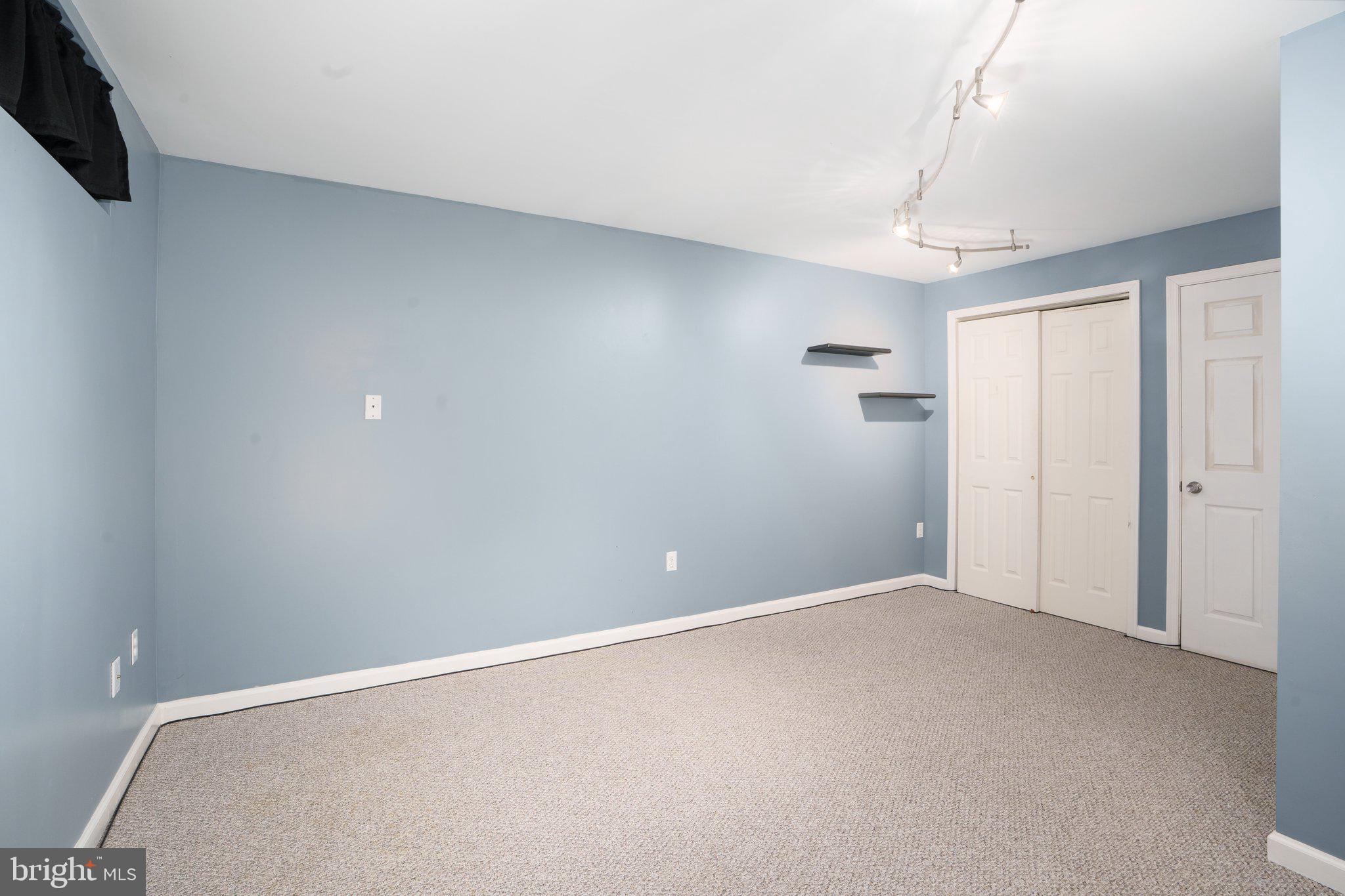 CLUB AT PATRIOTS GLEN - Residential