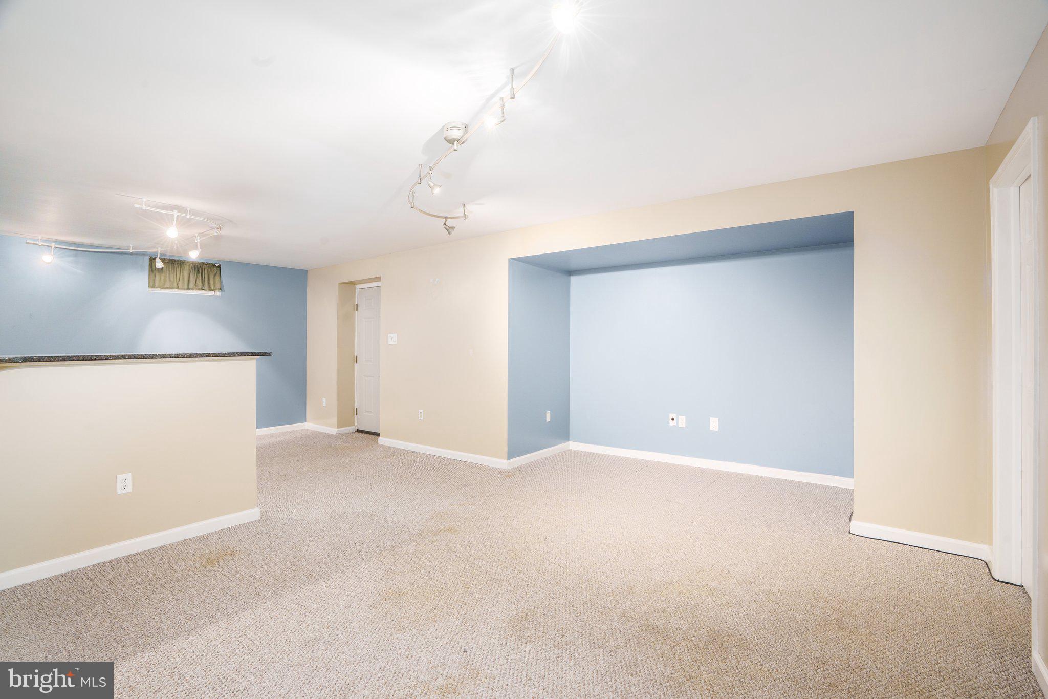 CLUB AT PATRIOTS GLEN - Residential