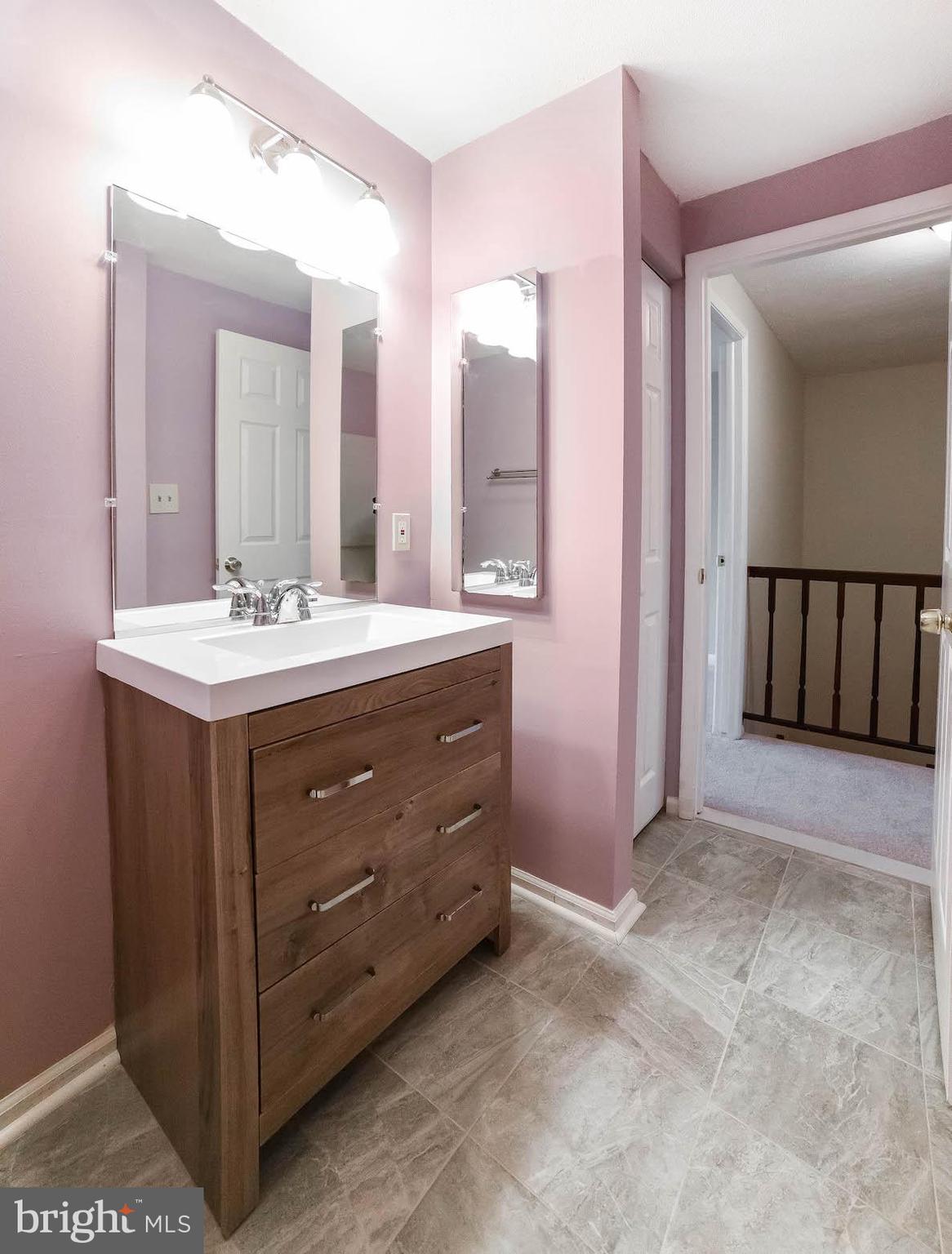 WOODS EDGE TOWNHOME CONDOMINIUMS - Residential