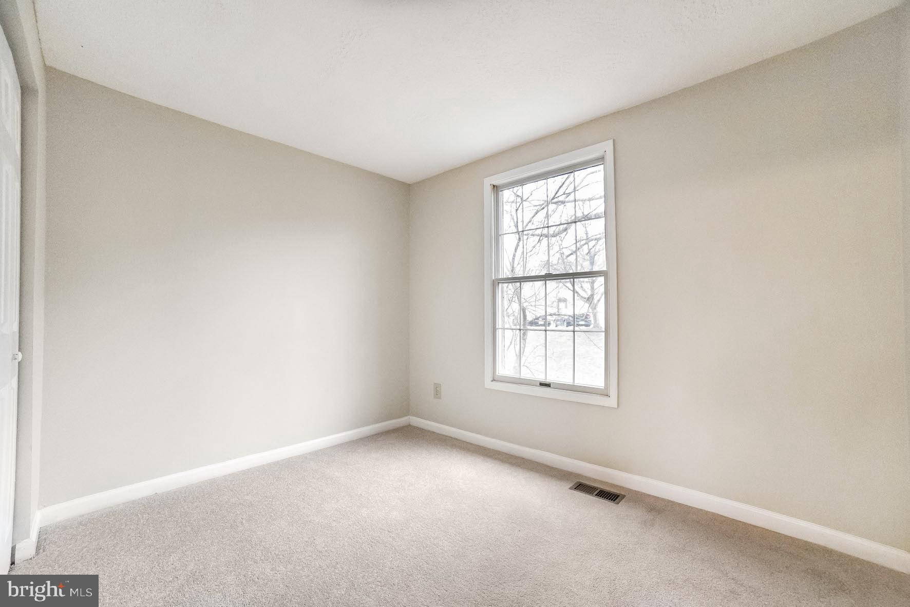 WOODS EDGE TOWNHOME CONDOMINIUMS - Residential