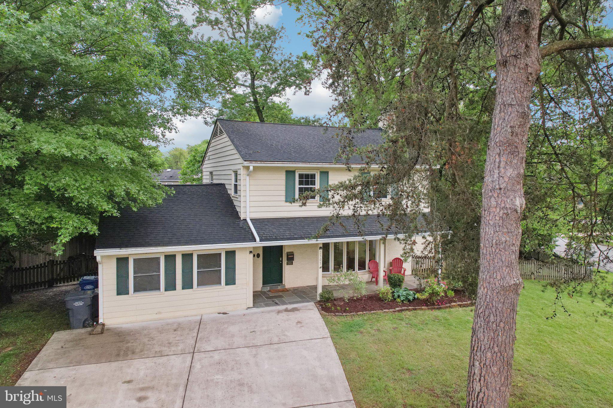 STRATFORD - Residential